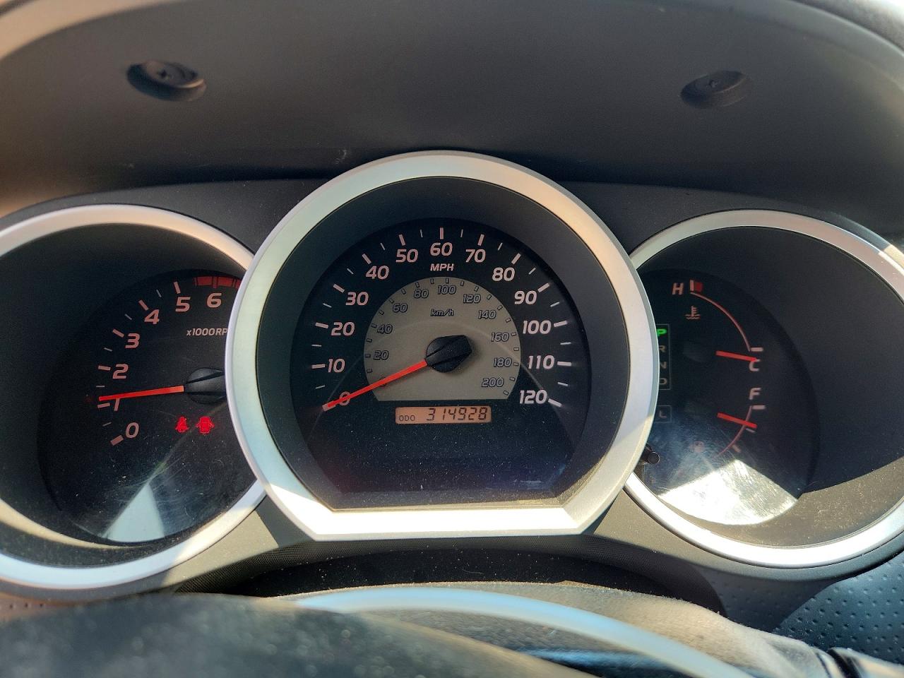 2008 Toyota Tacoma V6 Silver vin: 5TELU42N18Z511892
