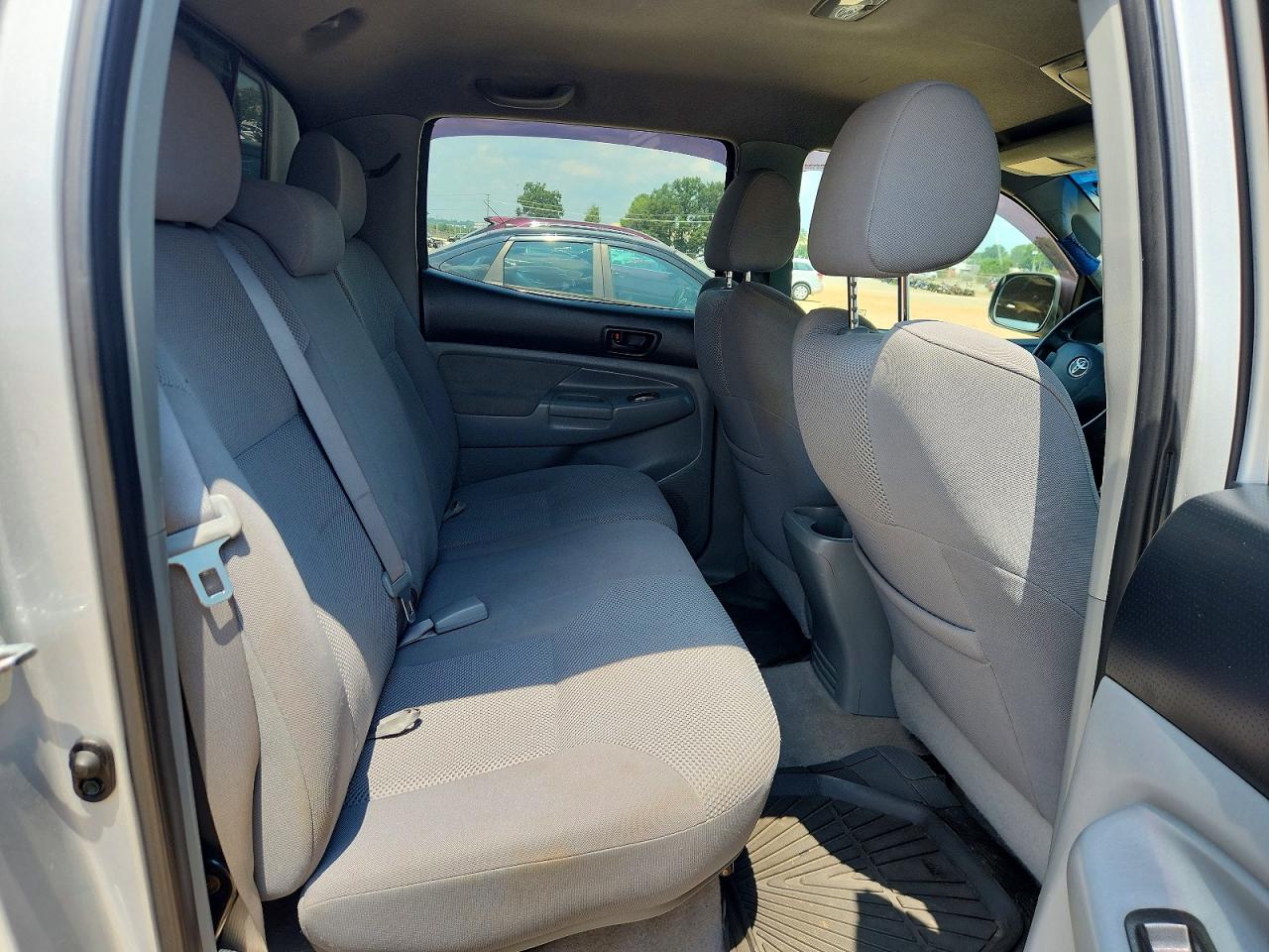 2008 Toyota Tacoma V6 Silver vin: 5TELU42N18Z511892