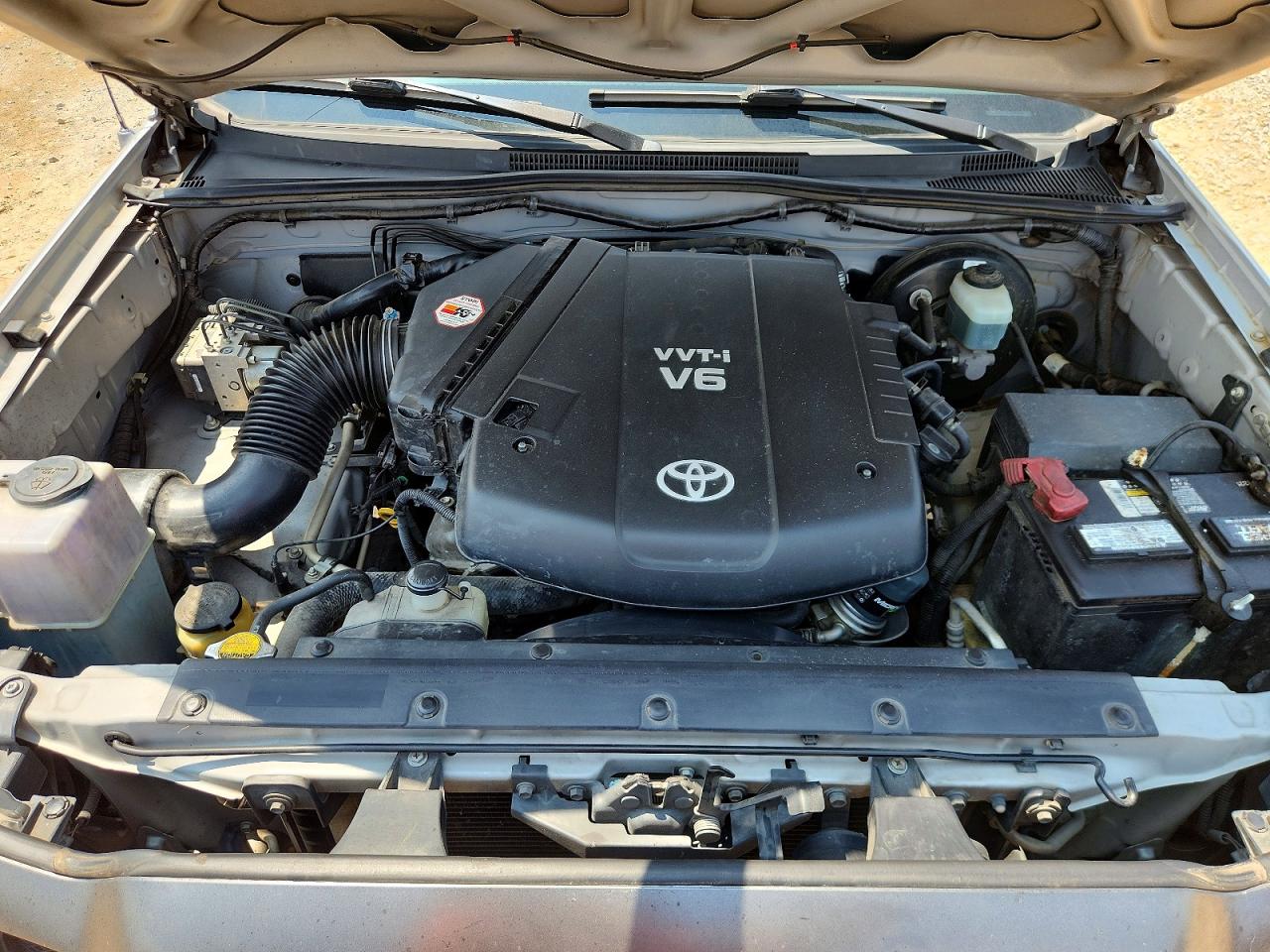 2008 Toyota Tacoma V6 Silver vin: 5TELU42N18Z511892