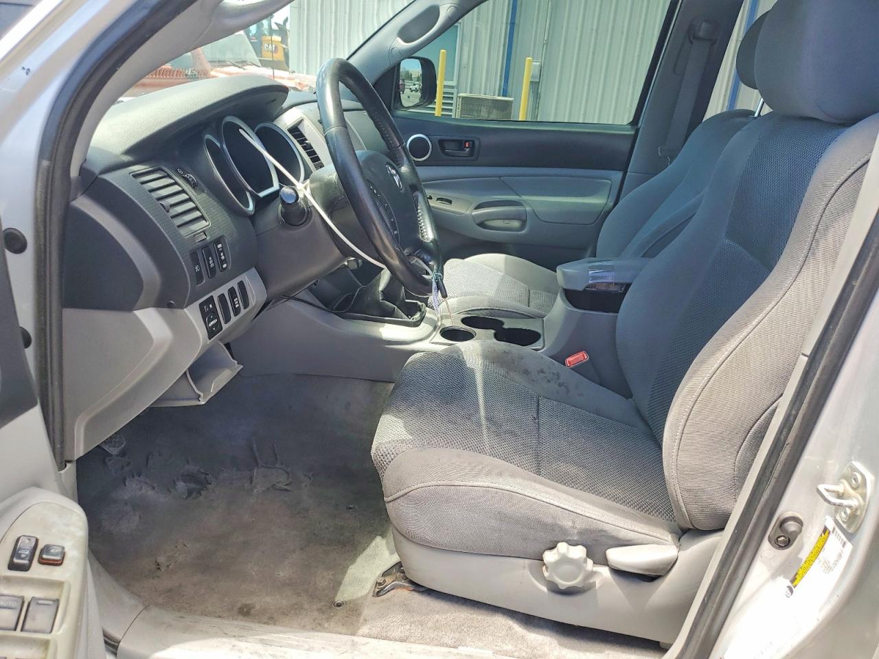 2005 Toyota Tacoma Double Cab Silver vin: 5TELU42N45Z013147