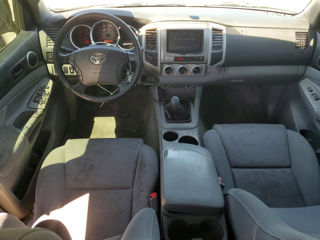 2005 Toyota Tacoma Double Cab Silver vin: 5TELU42N45Z013147