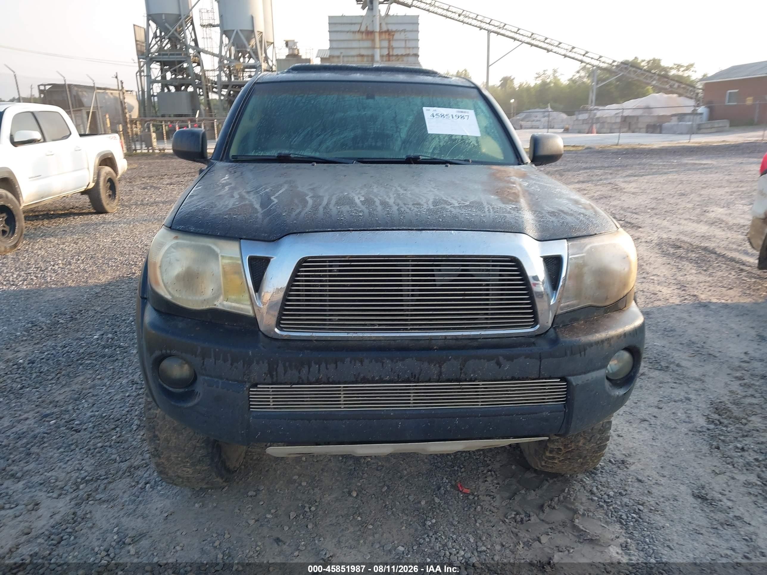 2005 Toyota Tacoma Base V6 Black vin: 5TELU42N55Z026330
