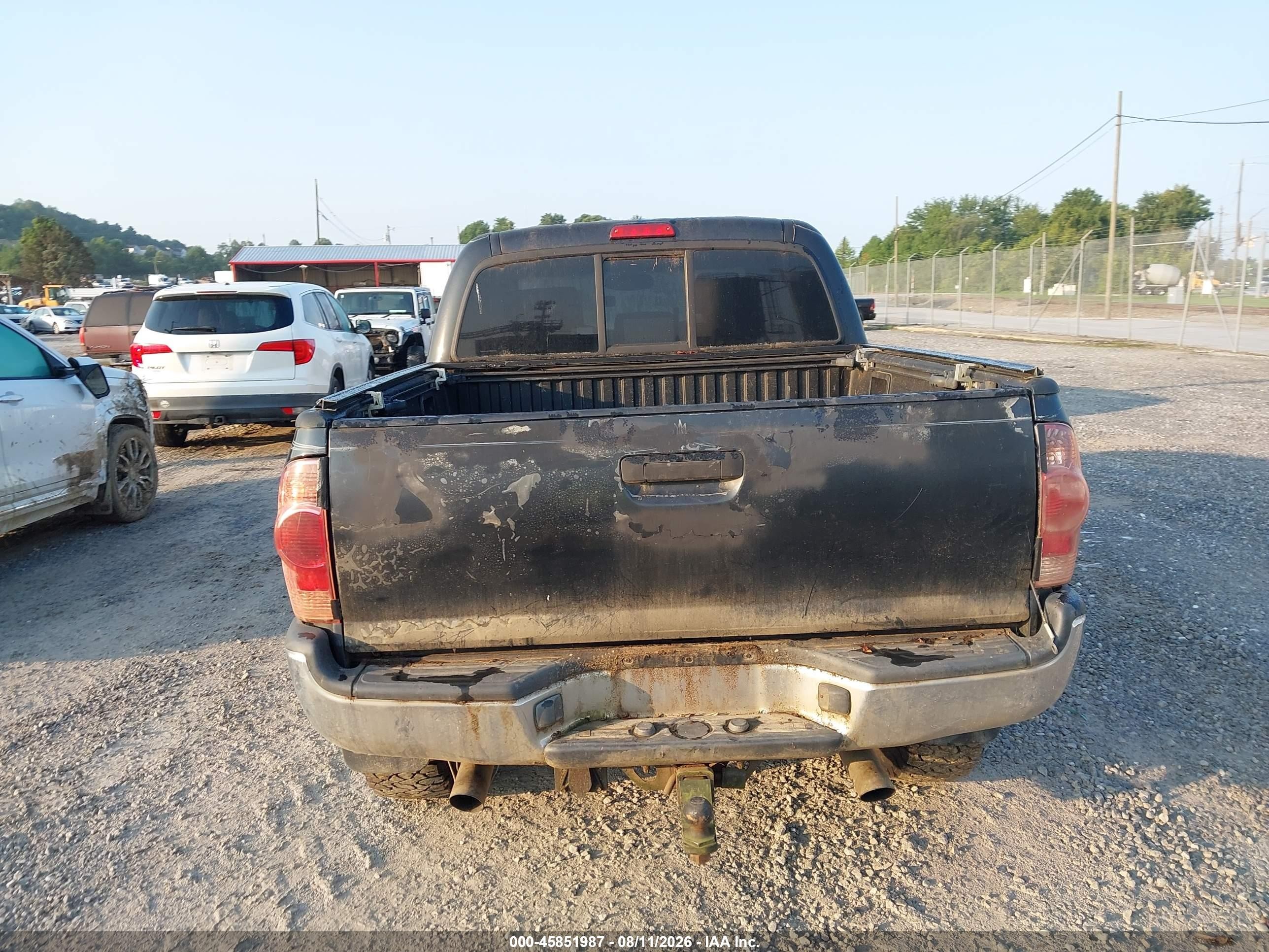 2005 Toyota Tacoma Base V6 Black vin: 5TELU42N55Z026330