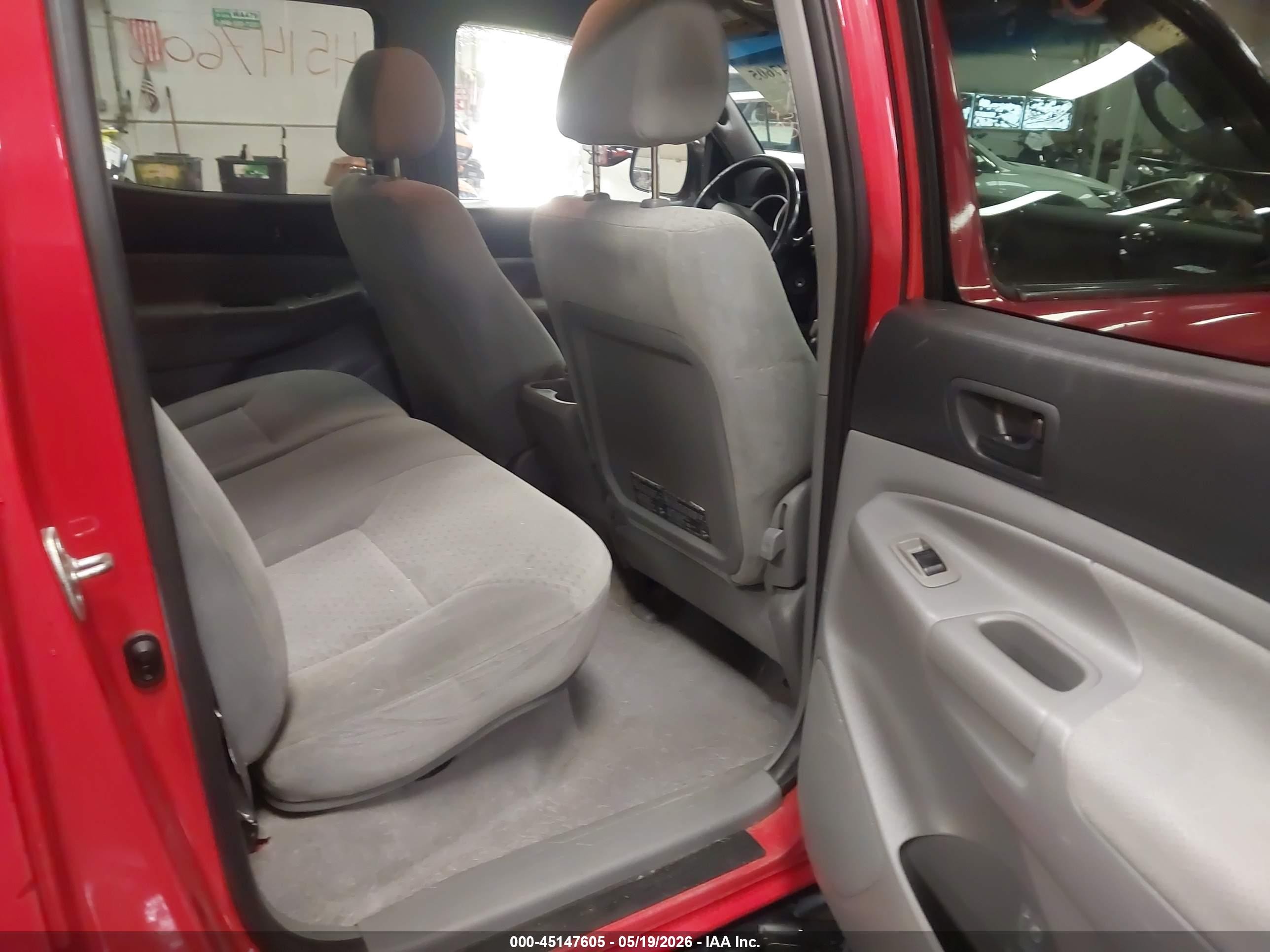 2006 Toyota Tacoma Base V6 Red vin: 5TELU42N56Z273784