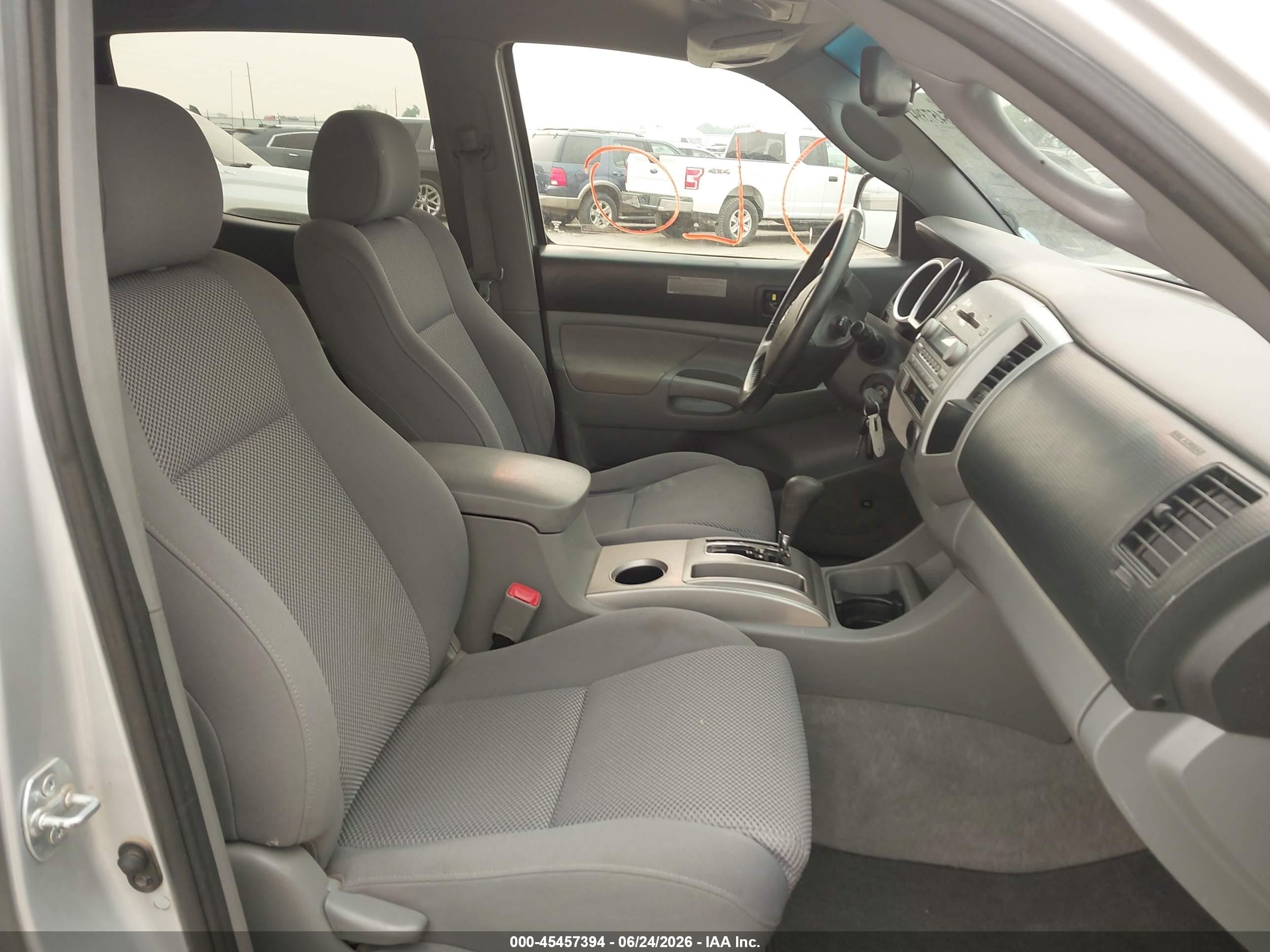 2007 Toyota Tacoma Base V6 Beige vin: 5TELU42N57Z342068