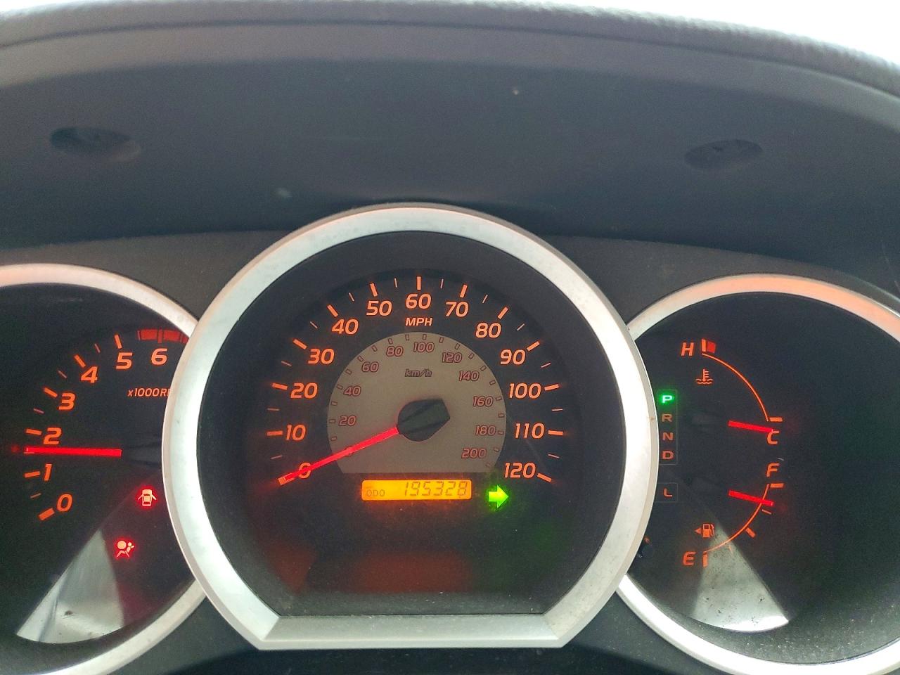 2005 Toyota Tacoma Double Cab Silver vin: 5TELU42N65Z037076
