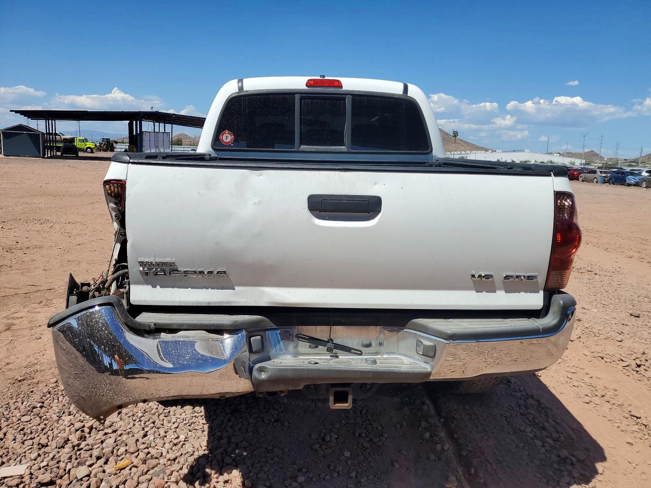 2006 Toyota Tacoma V6 White vin: 5TELU42N76Z169765
