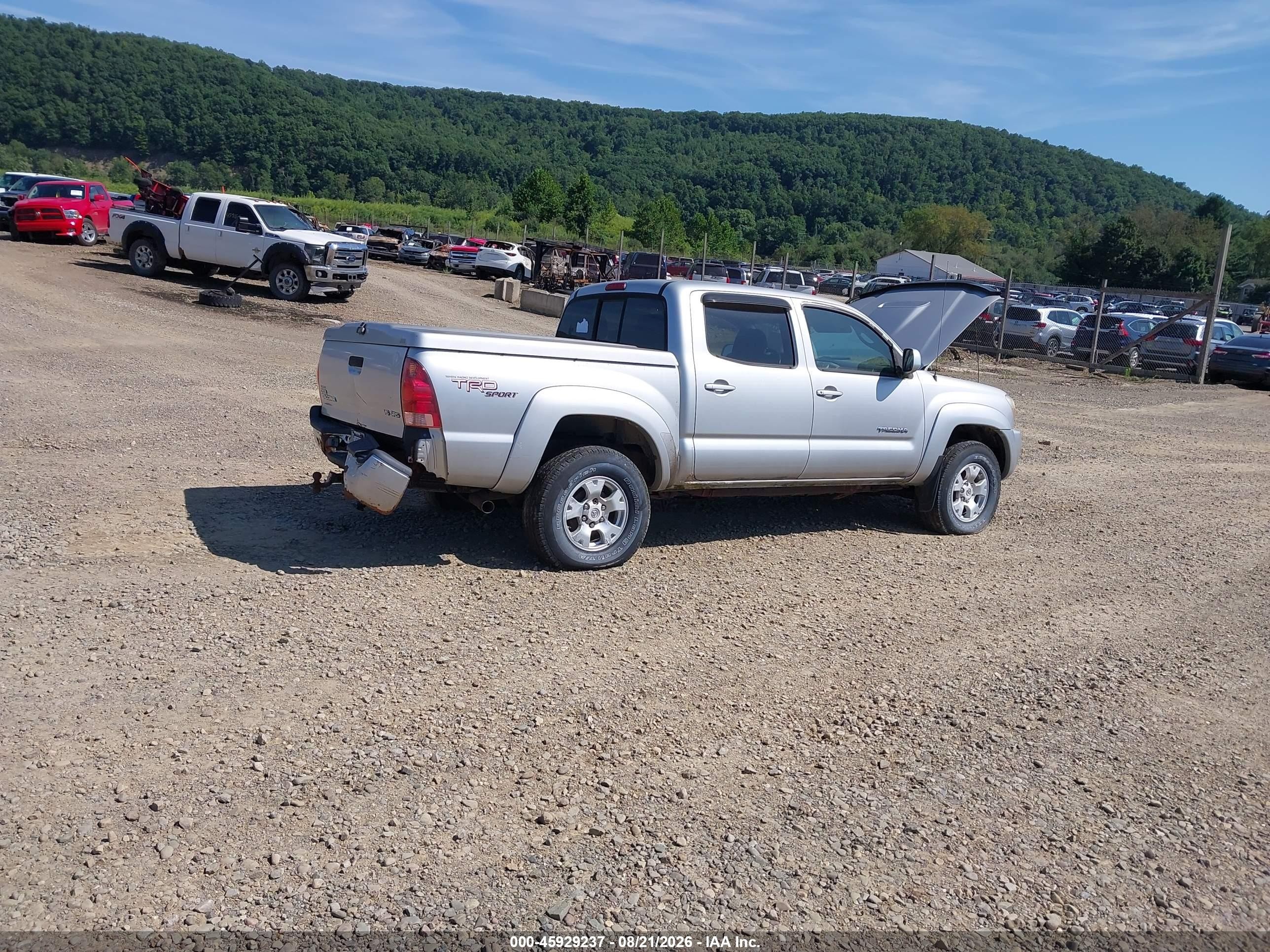 2006 Toyota Tacoma Base V6 Silver vin: 5TELU42N76Z200352