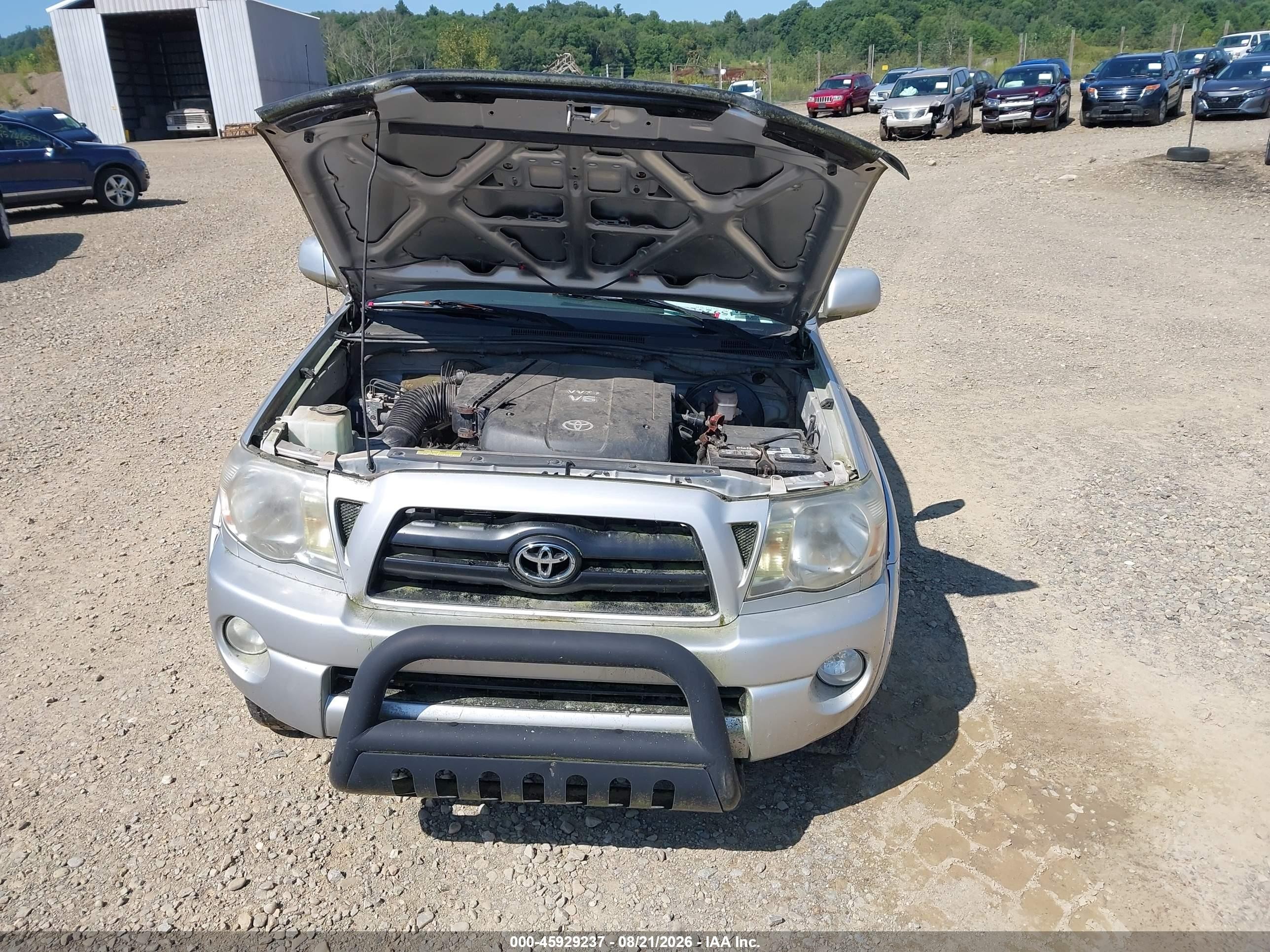 2006 Toyota Tacoma Base V6 Silver vin: 5TELU42N76Z200352