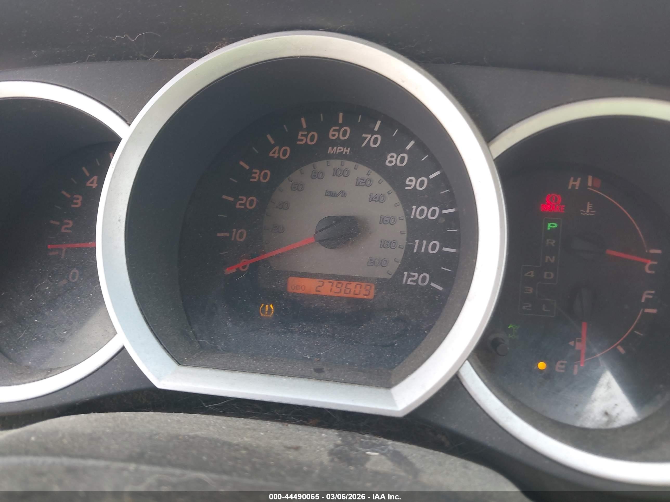 2007 Toyota Tacoma Base V6 Red vin: 5TELU42N77Z390123
