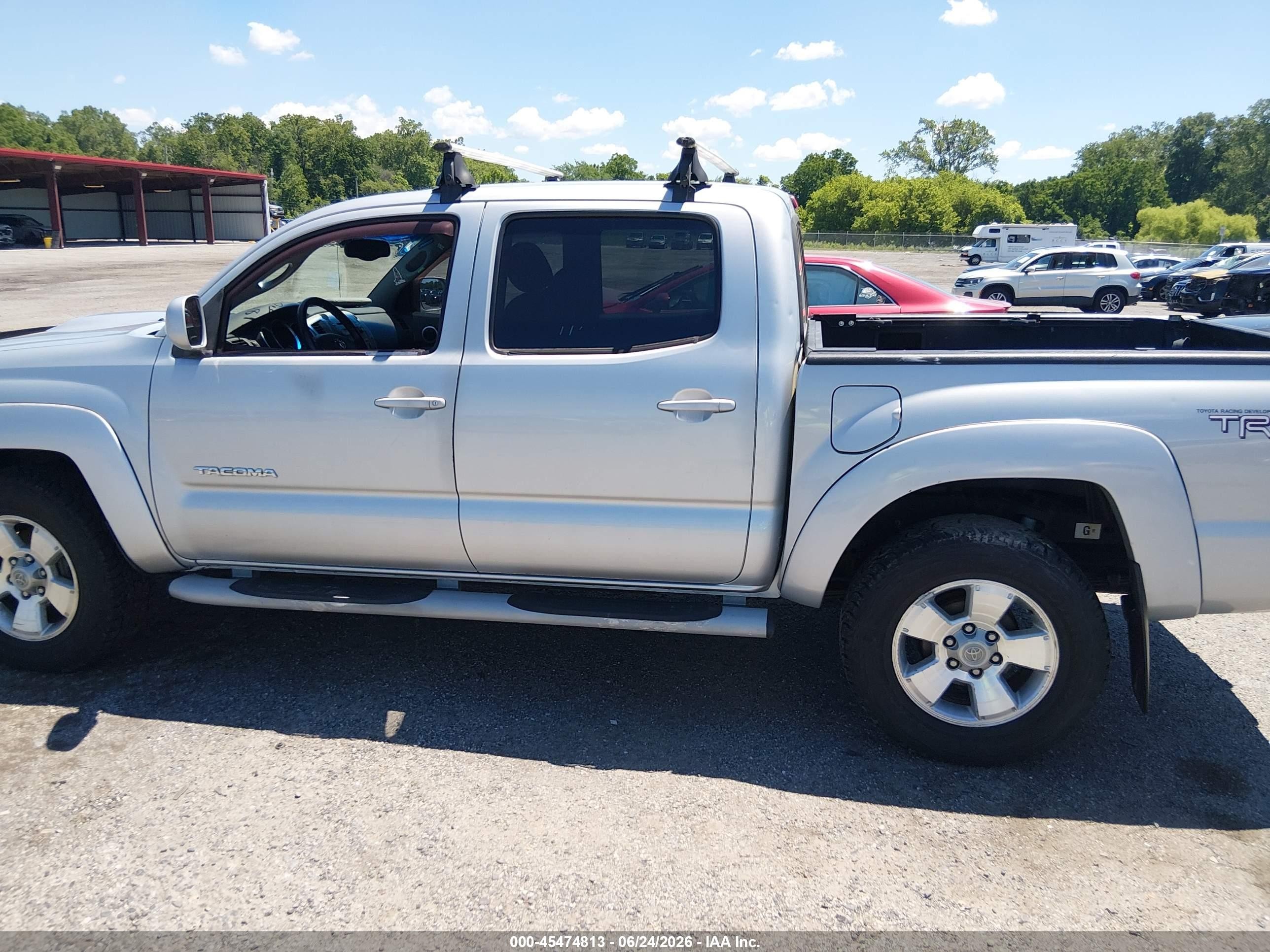 2005 Toyota Tacoma Base V6 Silver vin: 5TELU42N85Z084884