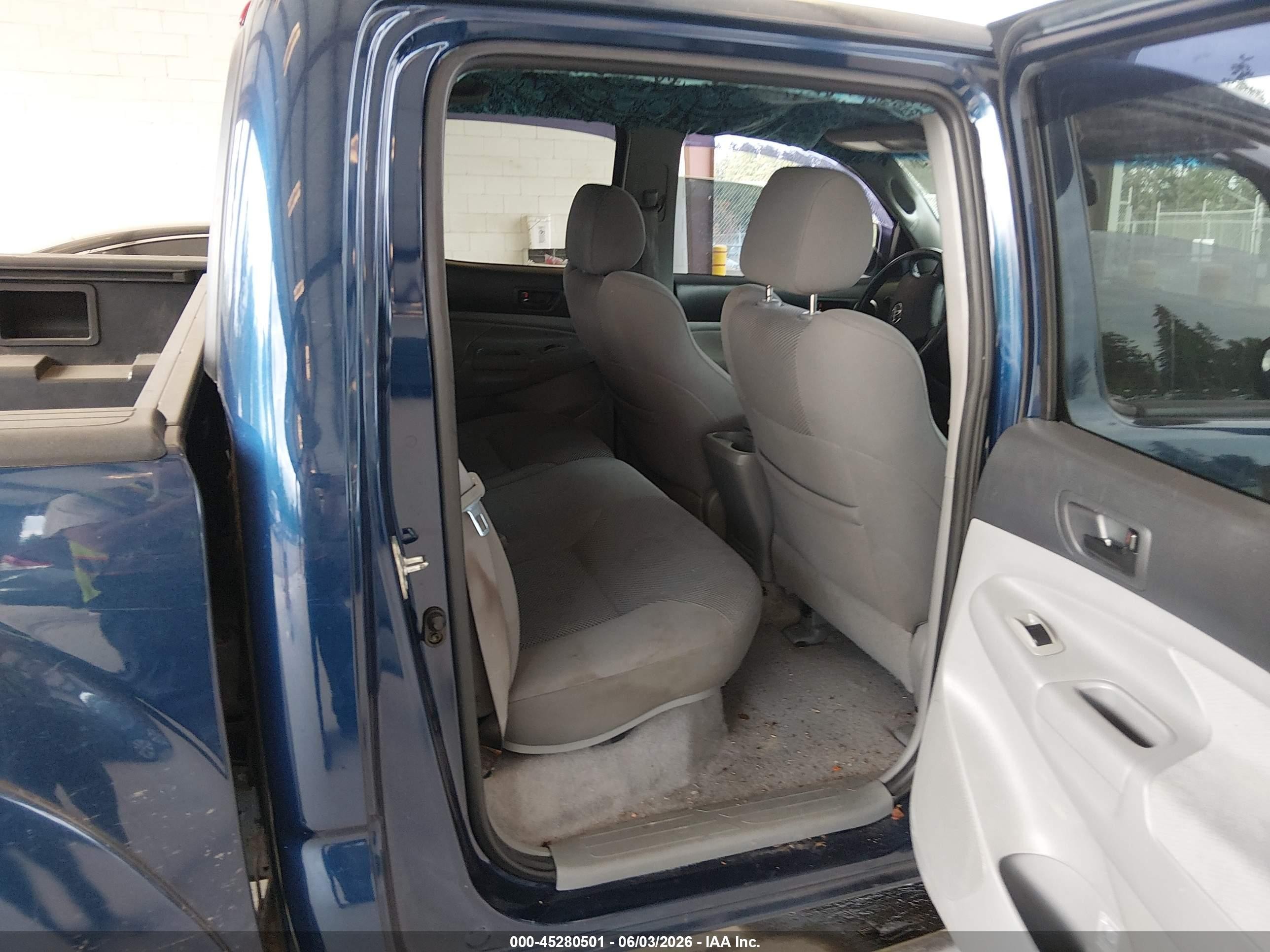 2005 Toyota Tacoma Base V6 Синий vin: 5TELU42N85Z094167