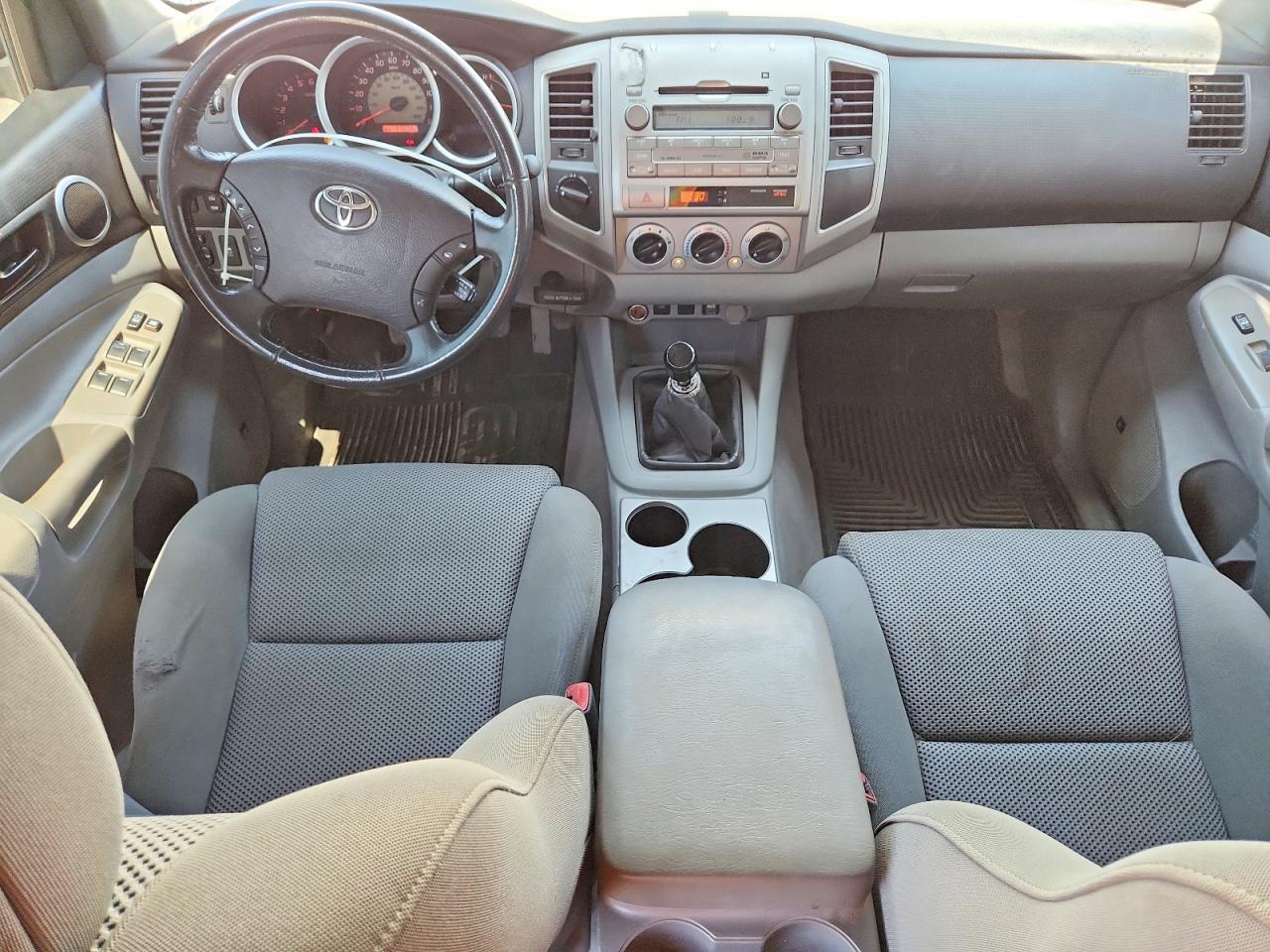 2010 Toyota Tacoma V6 White vin: 5TELU4EN2AZ696598