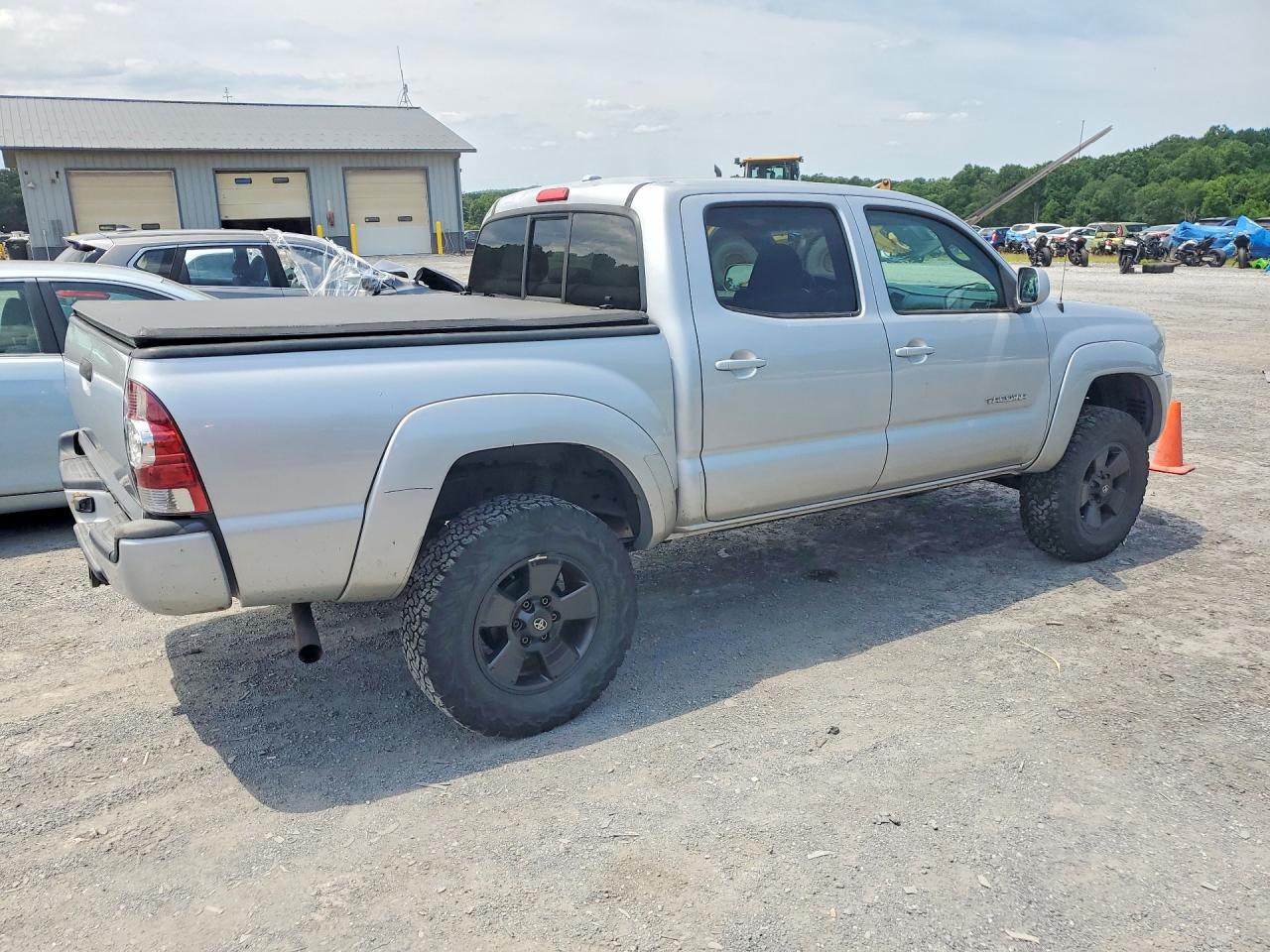 2010 Toyota Tacoma Double Cab Silver vin: 5TELU4EN8AZ721147