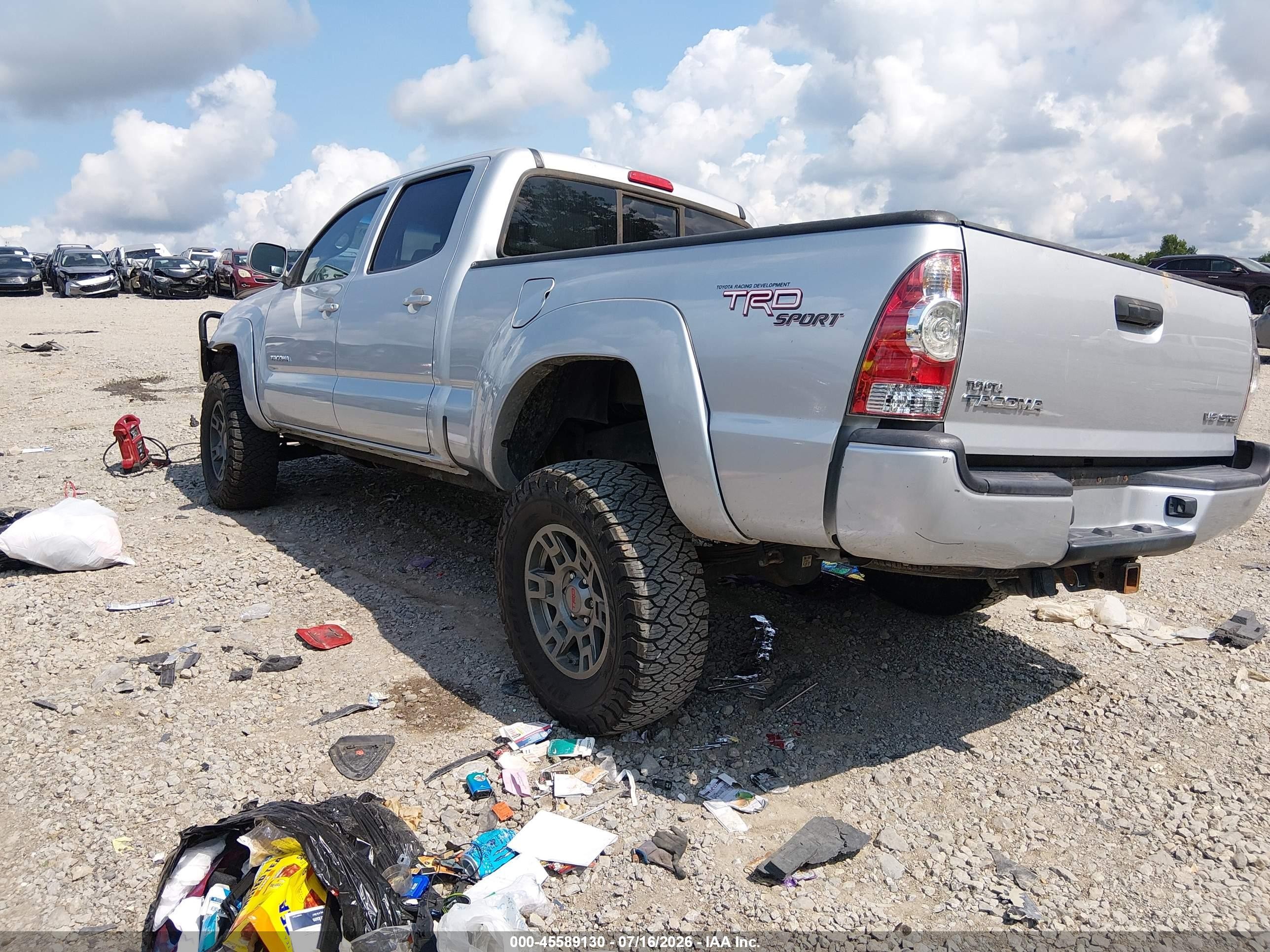 2010 Toyota Tacoma Base V6 White vin: 5TEMU4FN0AZ692763