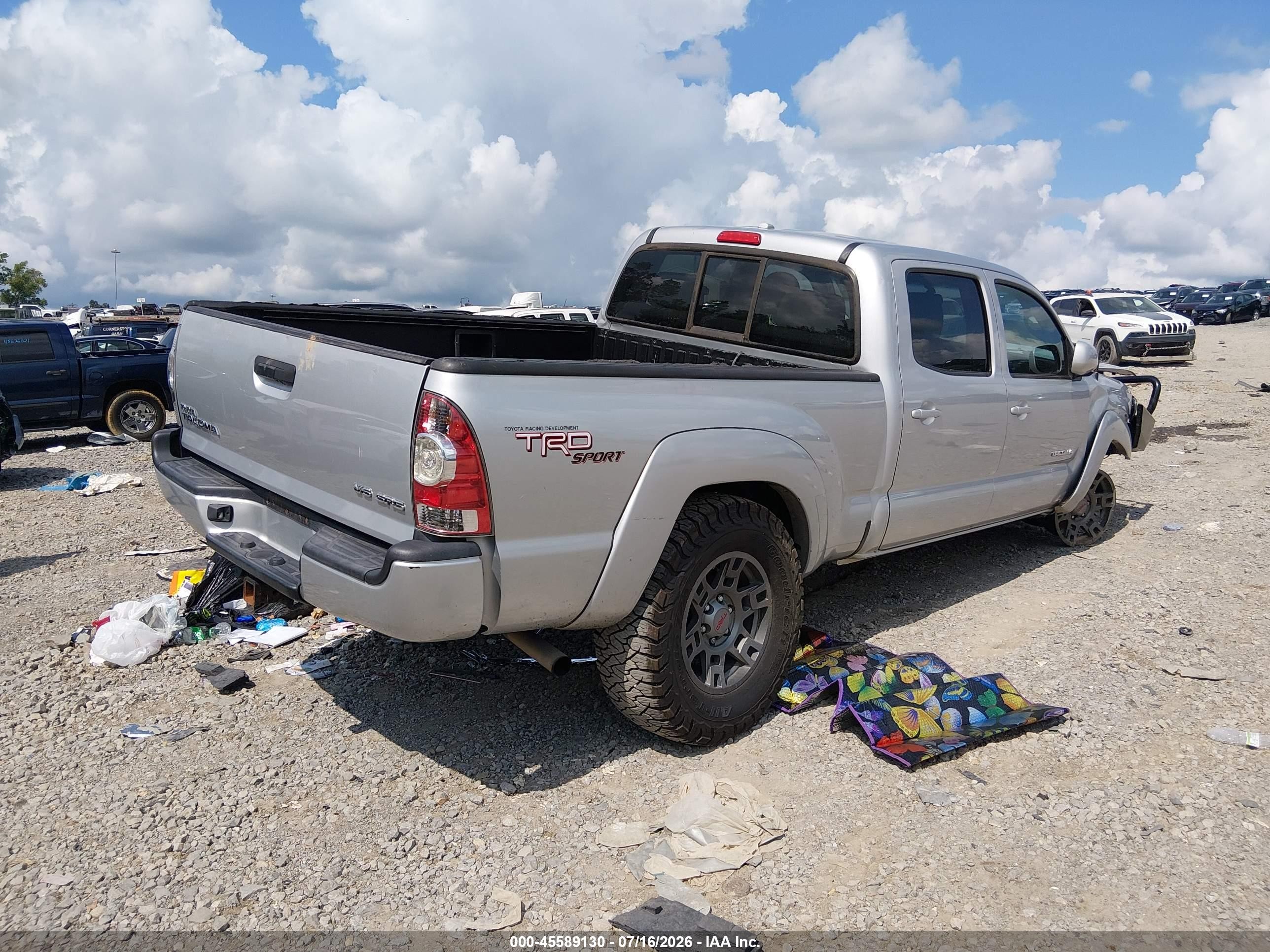 2010 Toyota Tacoma Base V6 White vin: 5TEMU4FN0AZ692763