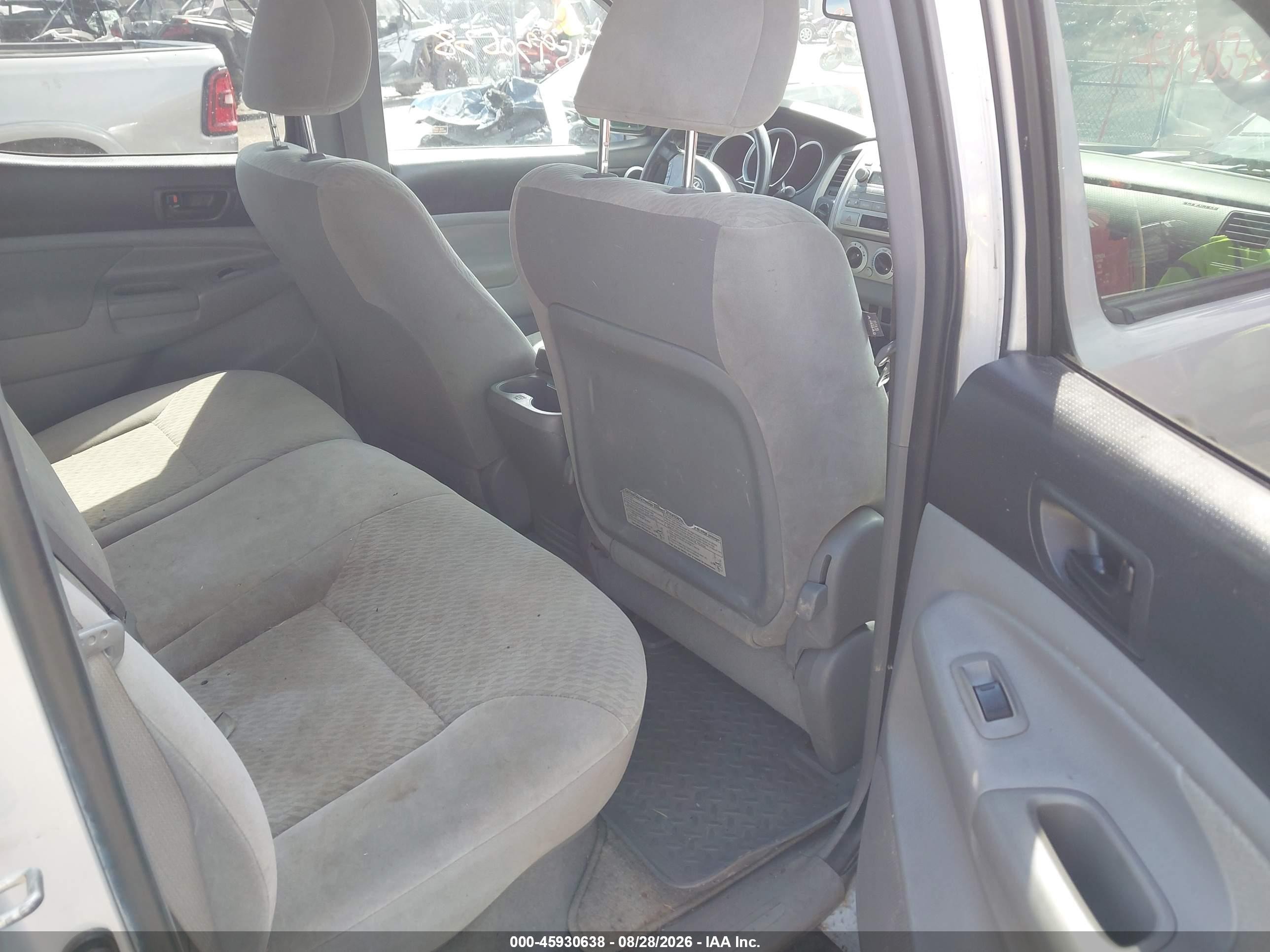 2010 Toyota Tacoma Base V6 Серебряный vin: 5TEMU4FN0AZ697638