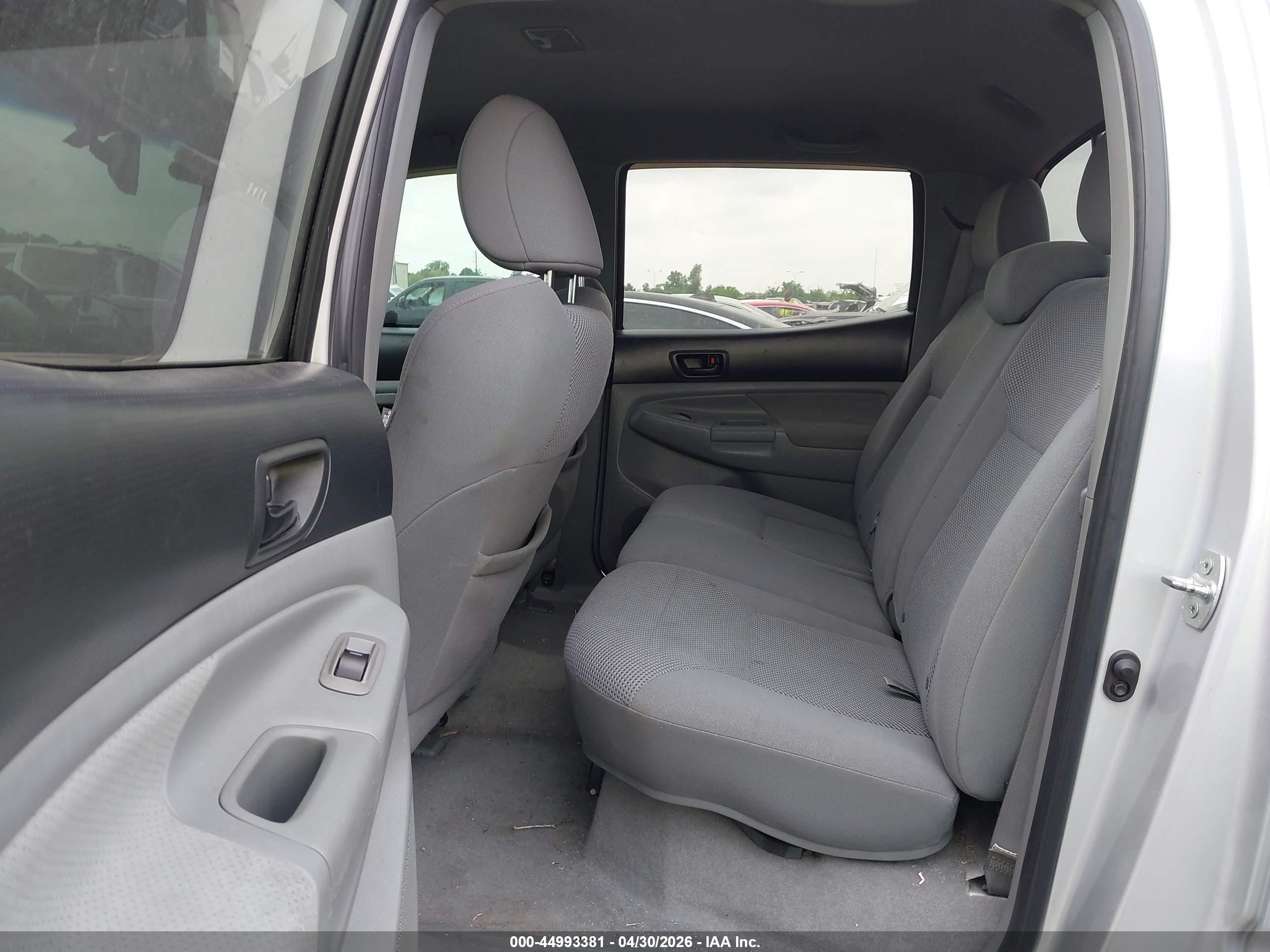 2010 Toyota Tacoma Base V6 Silver vin: 5TEMU4FN3AZ718885