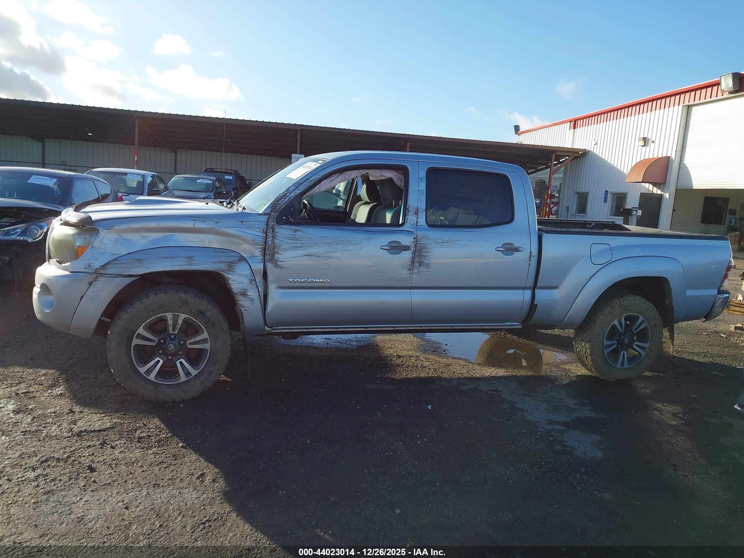 2010 Toyota Tacoma V6 Silver vin: 5TEMU4FN7AZ729677