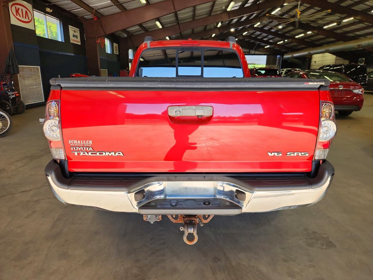 2010 Toyota Tacoma Double Cab Long Bed Red vin: 5TEMU4FNXAZ695704