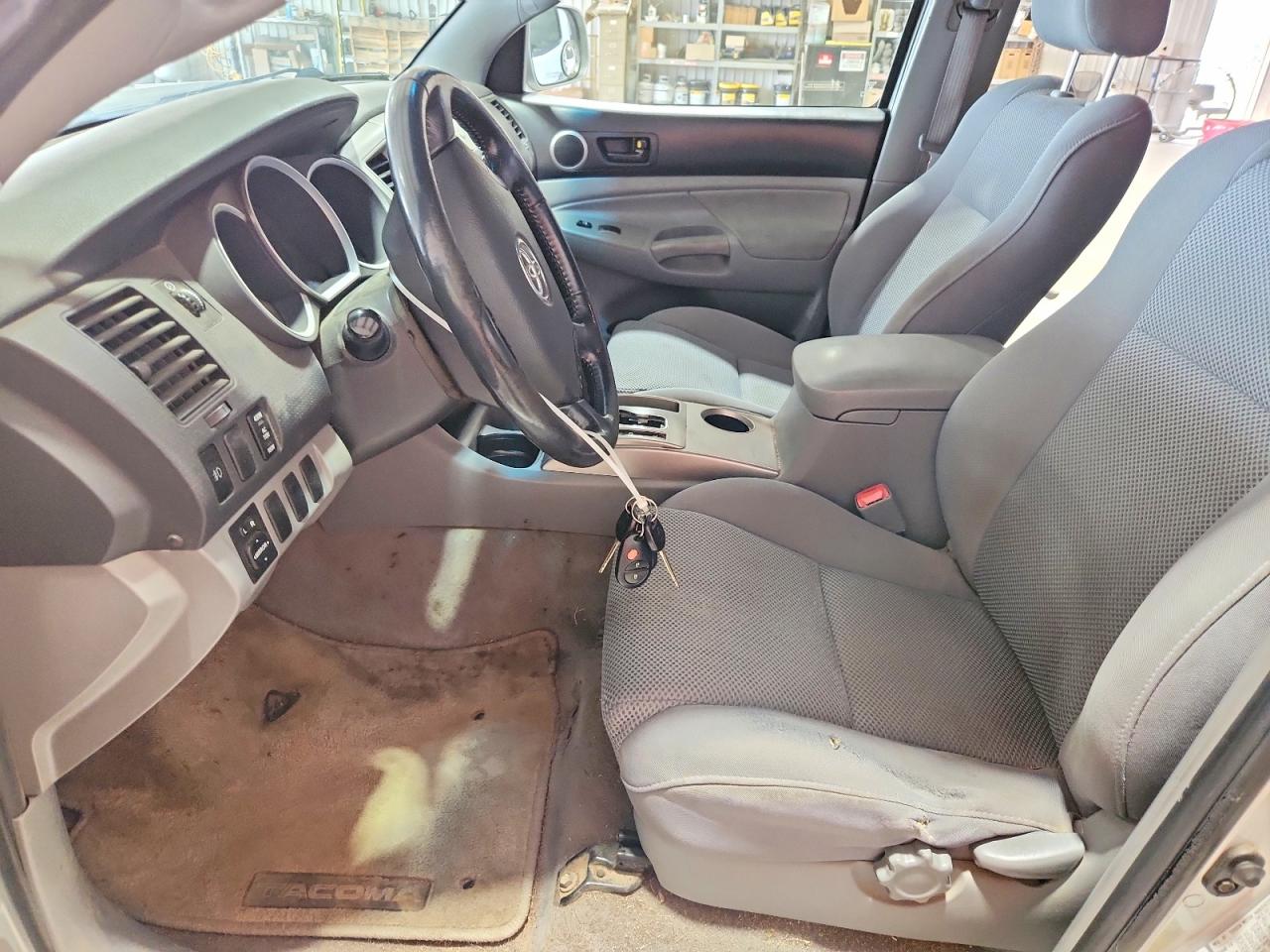 2006 Toyota Tacoma Double Cab Long Bed Silver vin: 5TEMU52N06Z236572