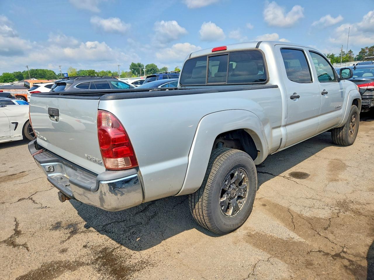 2007 Toyota Tacoma Double Cab Long Bed Серебряный vin: 5TEMU52N17Z428116
