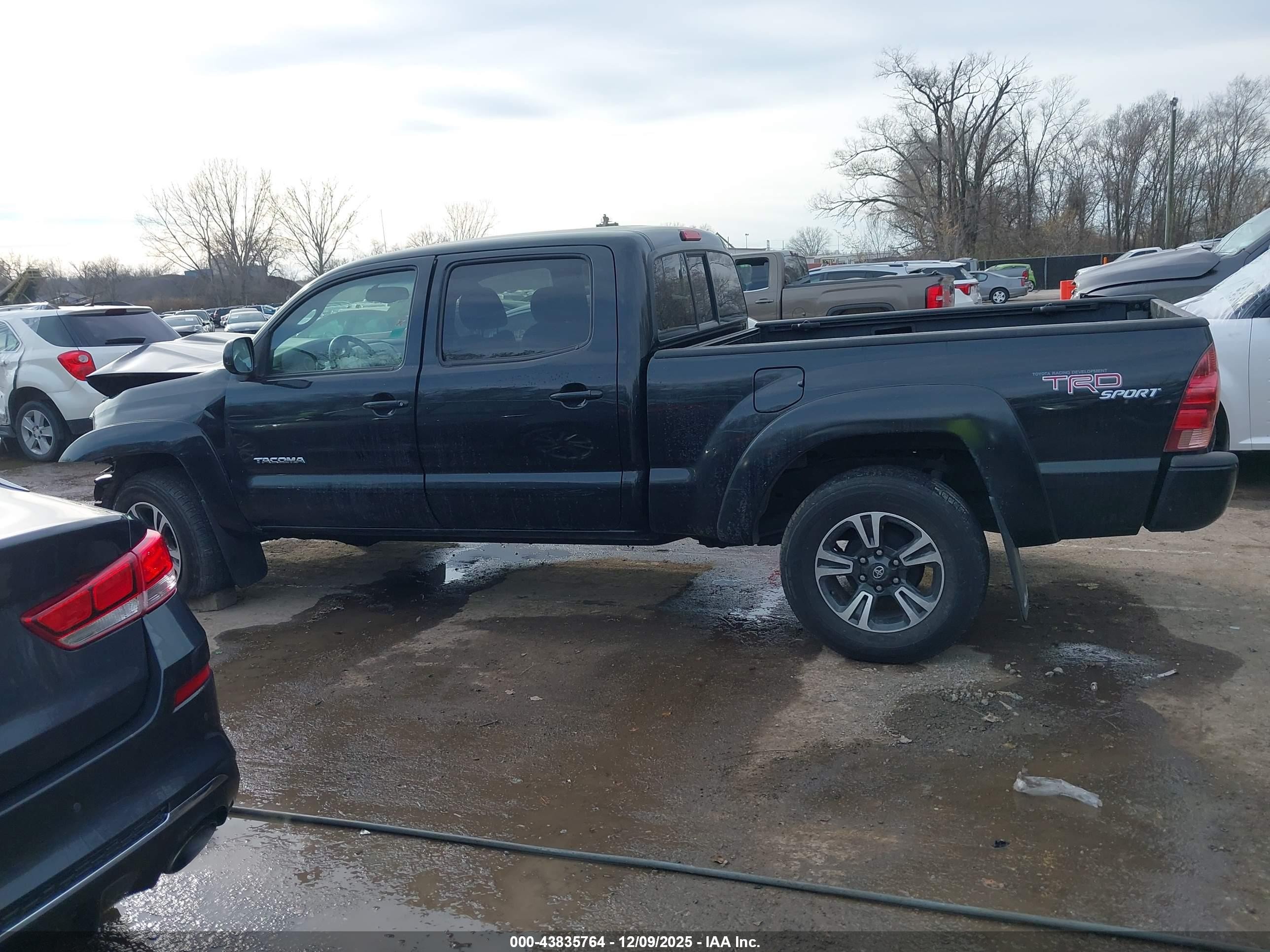 2005 Toyota Tacoma Base V6 Black vin: 5TEMU52N35Z120801