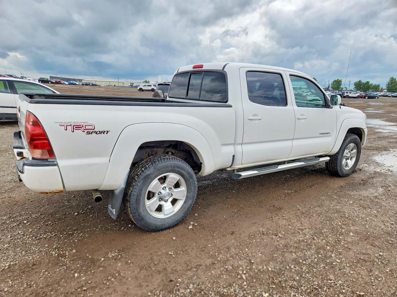 2008 Toyota Tacoma Double Cab Long Bed White vin: 5TEMU52N38Z513671