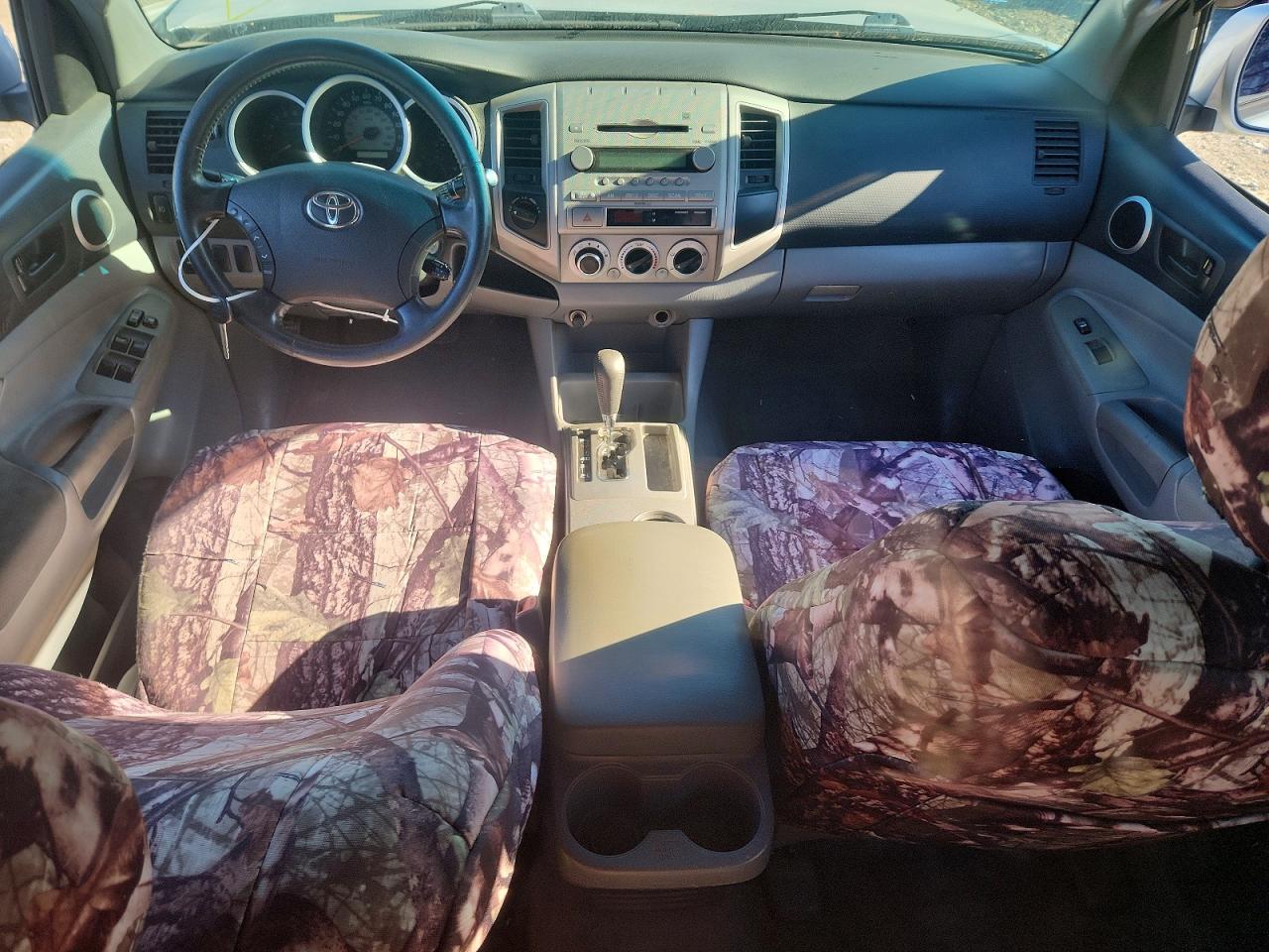 2006 Toyota Tacoma V6 Silver vin: 5TEMU52N56Z160590
