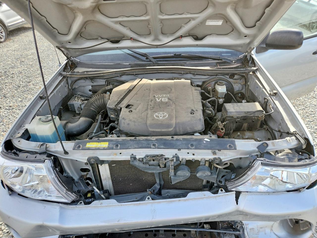 2005 Toyota Tacoma V6 Silver vin: 5TEMU52N65Z030624