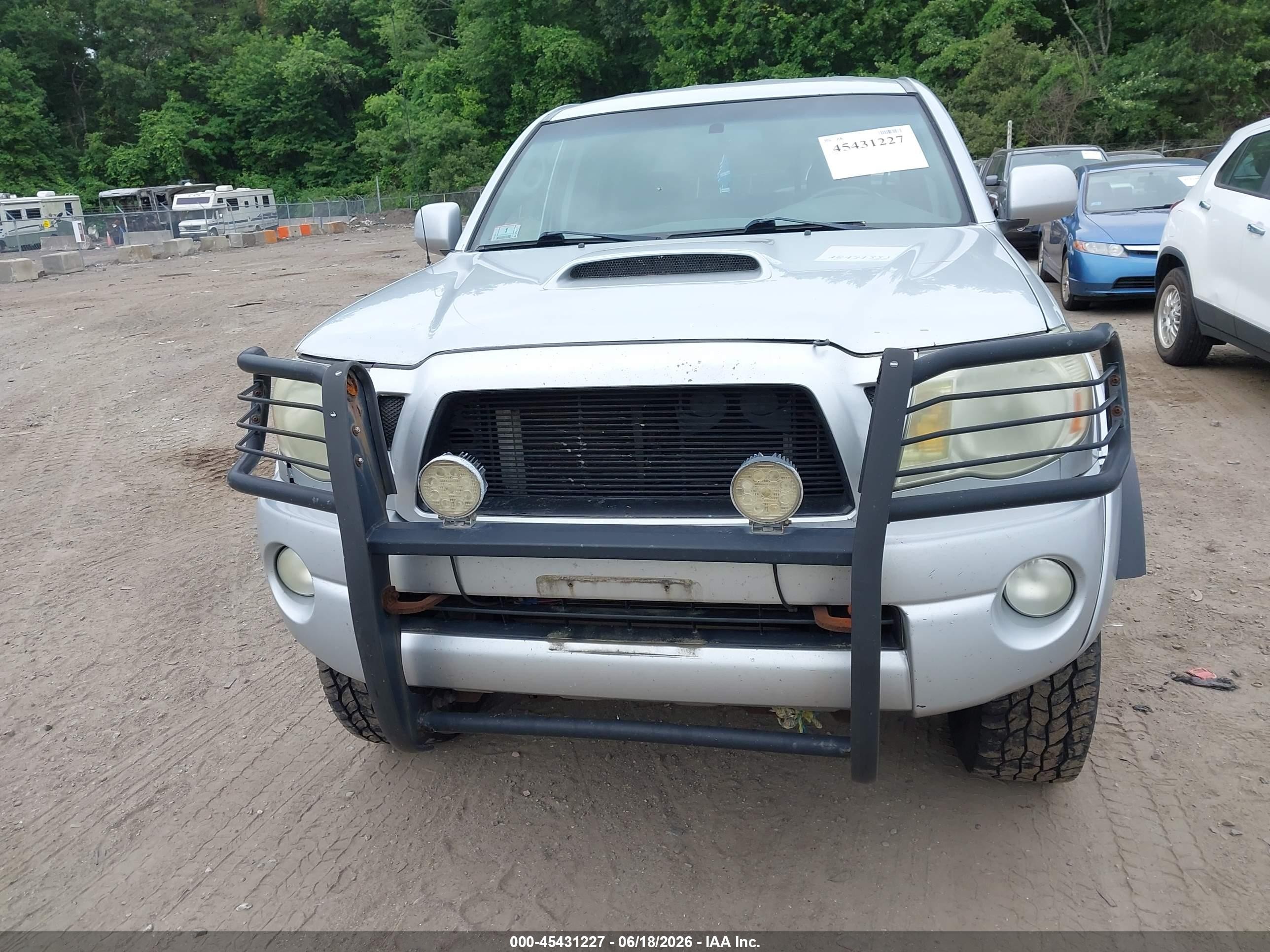 2005 Toyota Tacoma Base V6 Silver vin: 5TEMU52N65Z078575