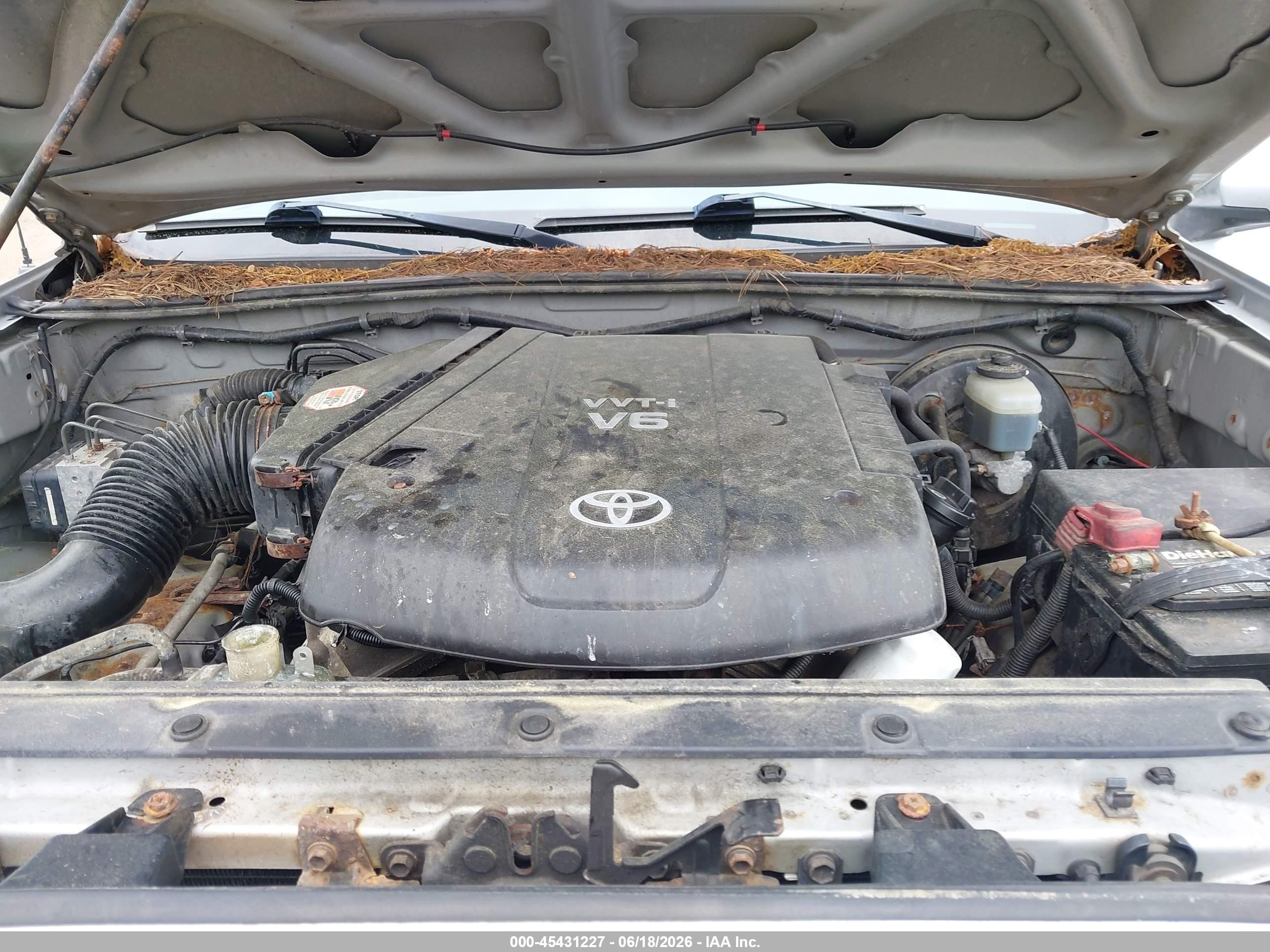 2005 Toyota Tacoma Base V6 Silver vin: 5TEMU52N65Z078575