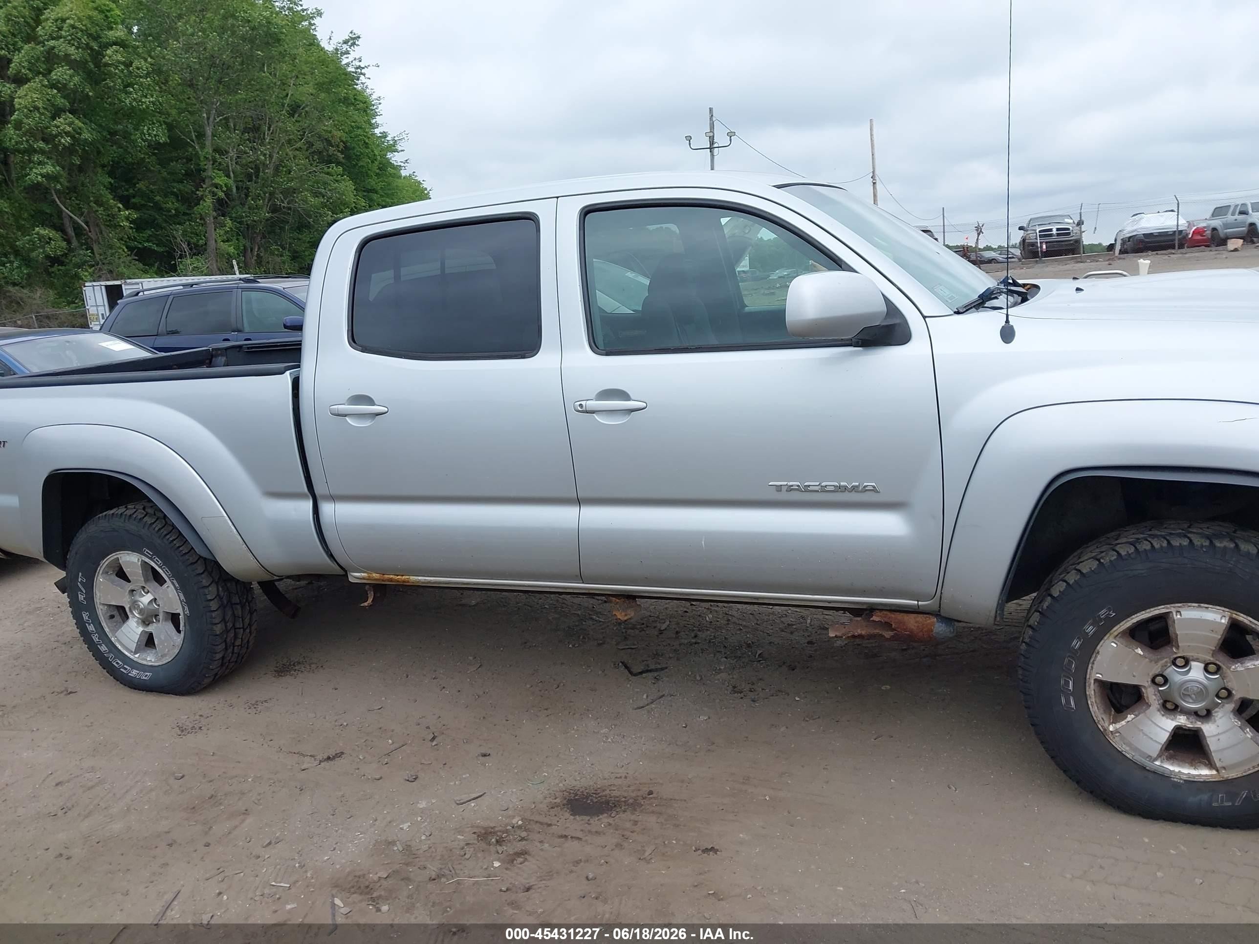 2005 Toyota Tacoma Base V6 Silver vin: 5TEMU52N65Z078575