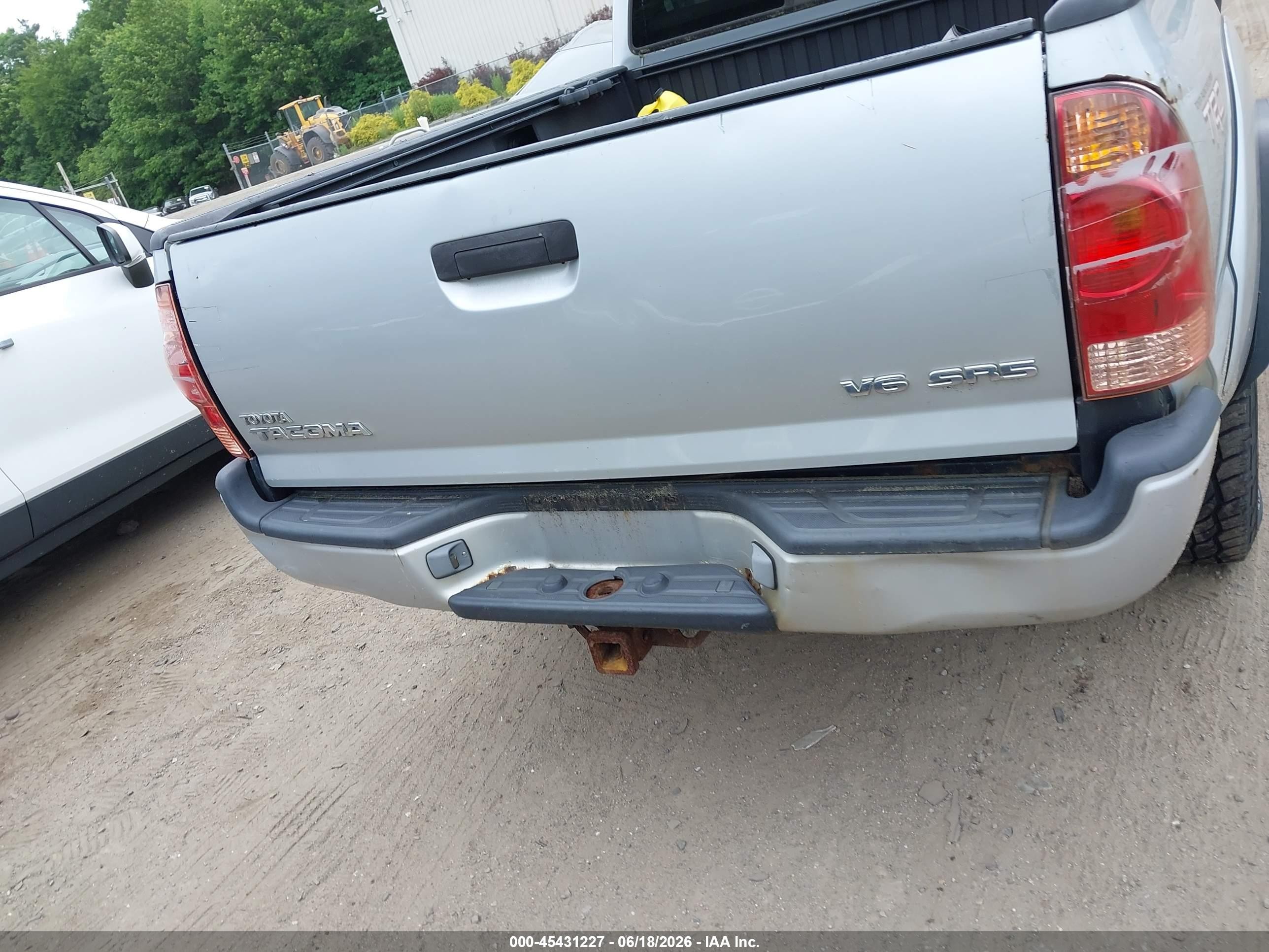 2005 Toyota Tacoma Base V6 Silver vin: 5TEMU52N65Z078575
