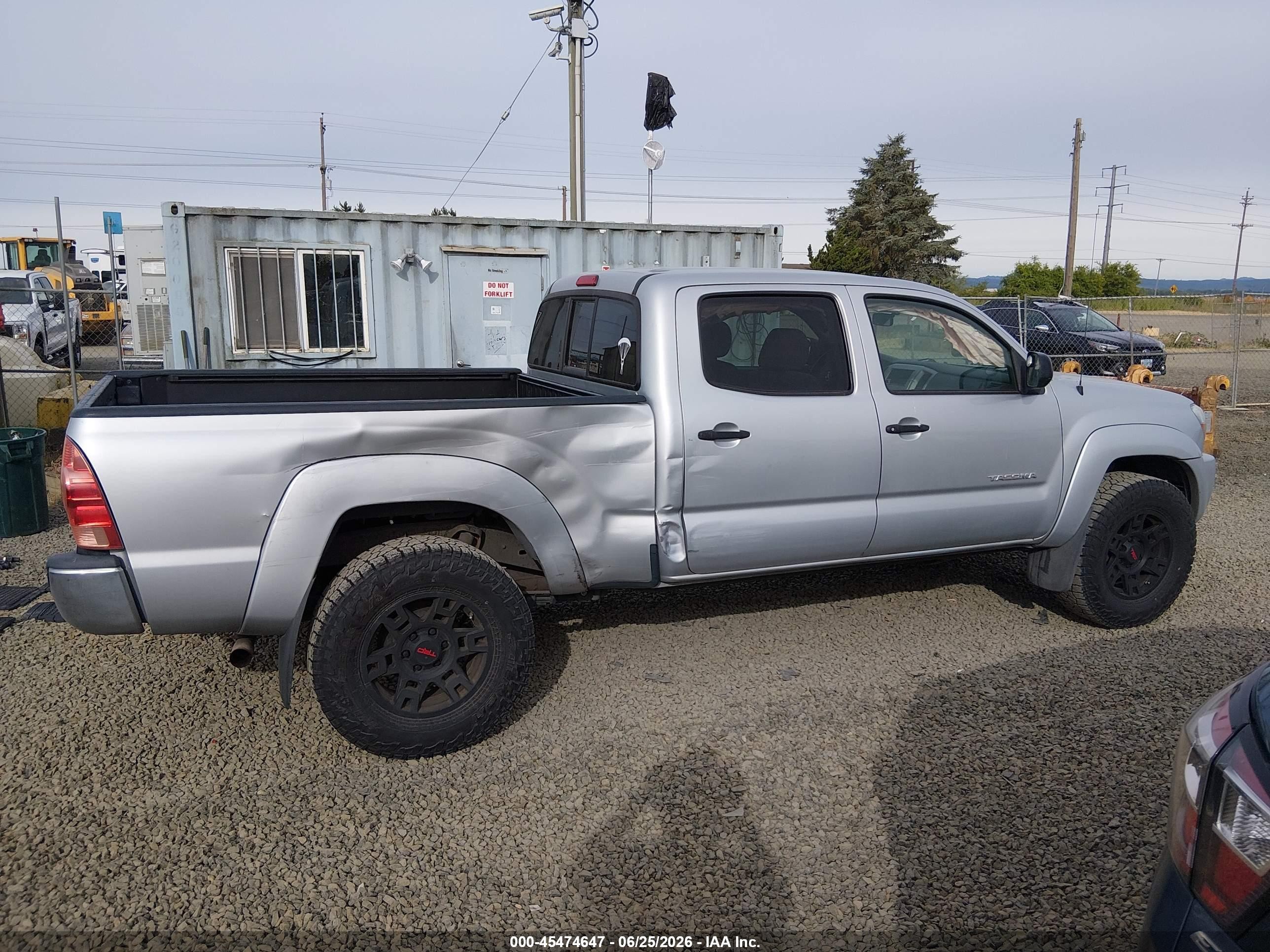 2006 Toyota Tacoma Base V6 Silver vin: 5TEMU52N66Z213863