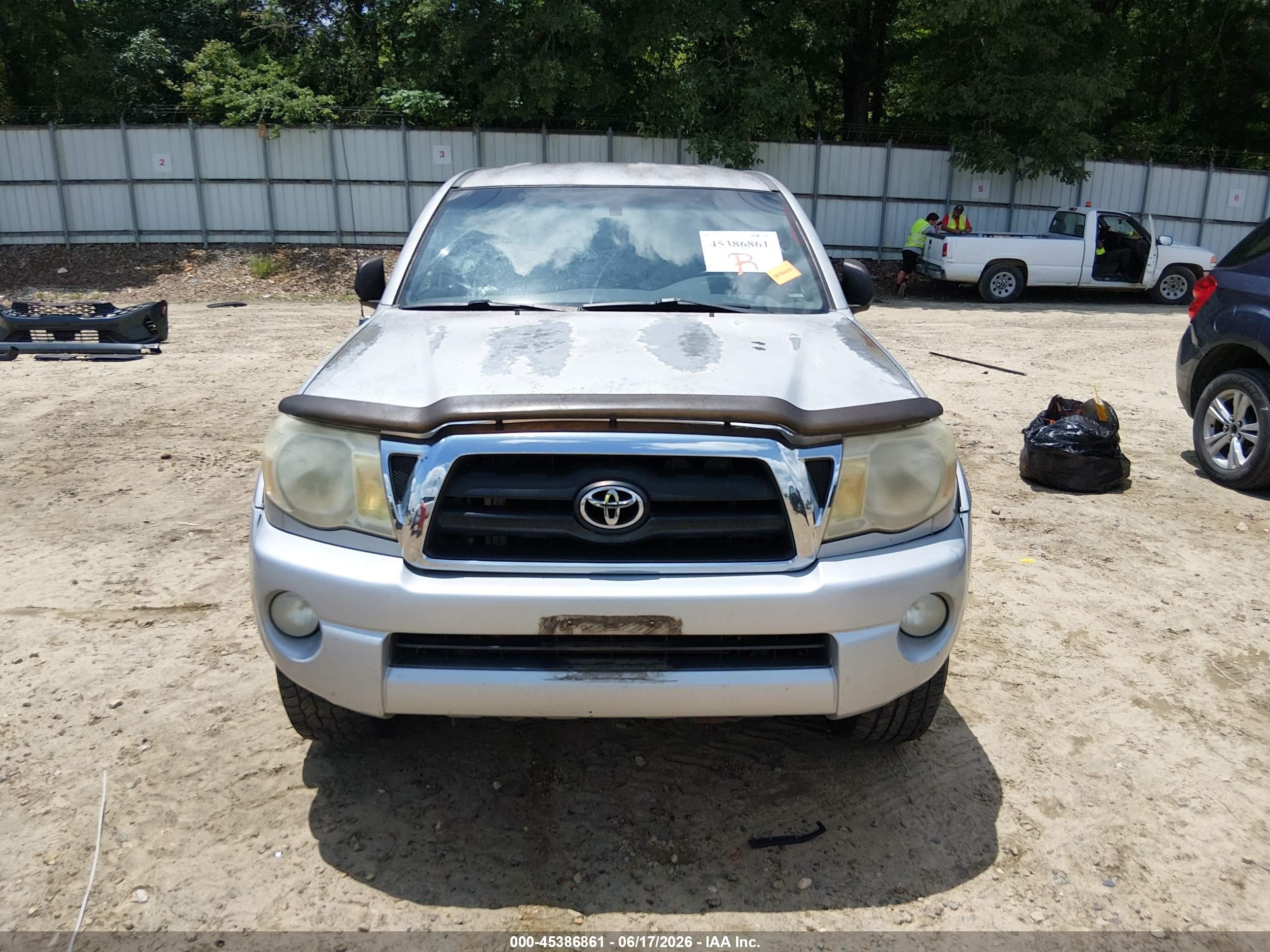 2005 Toyota Tacoma Base V6 Silver vin: 5TEMU52N85Z096804