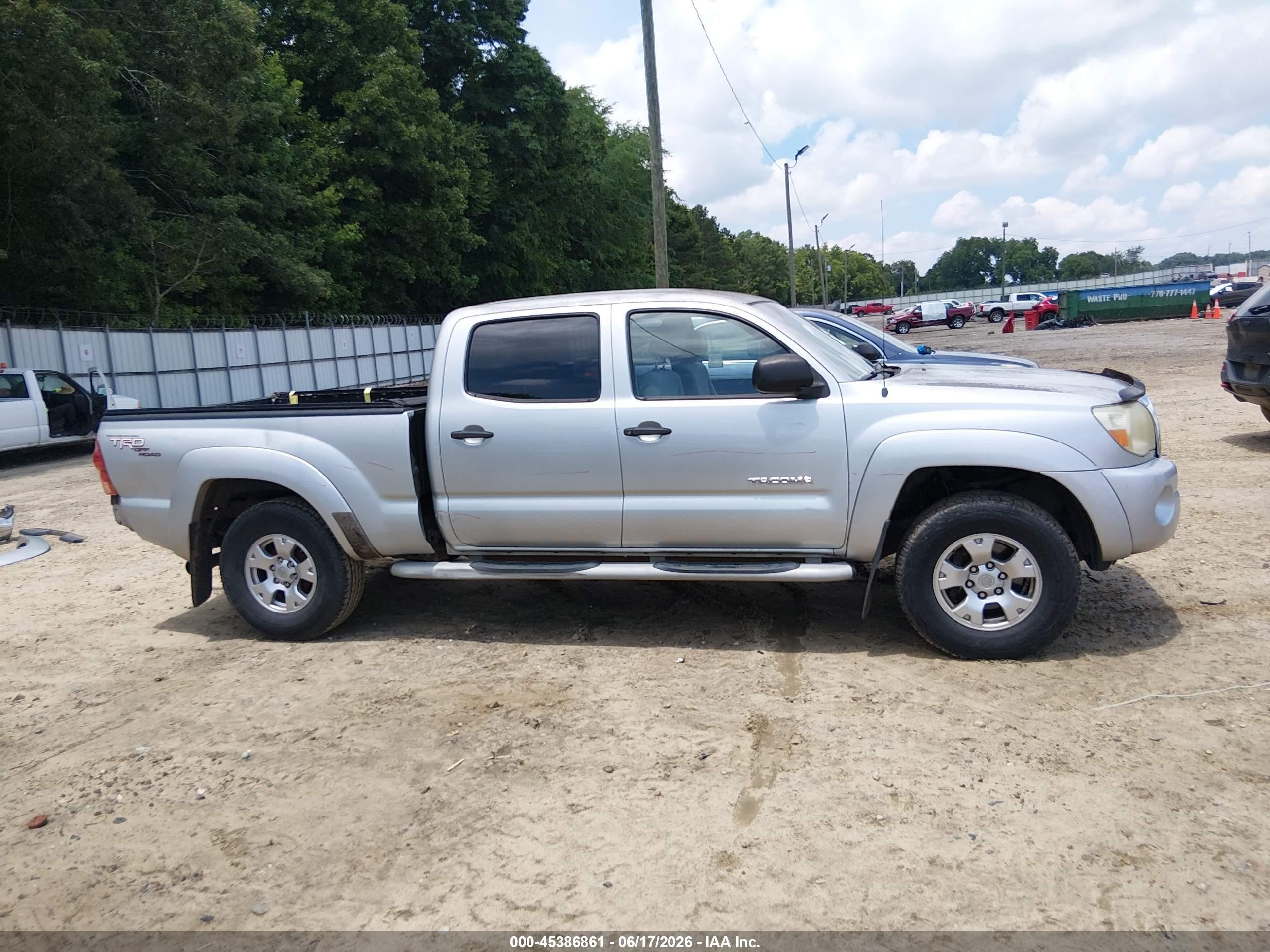 2005 Toyota Tacoma Base V6 Silver vin: 5TEMU52N85Z096804