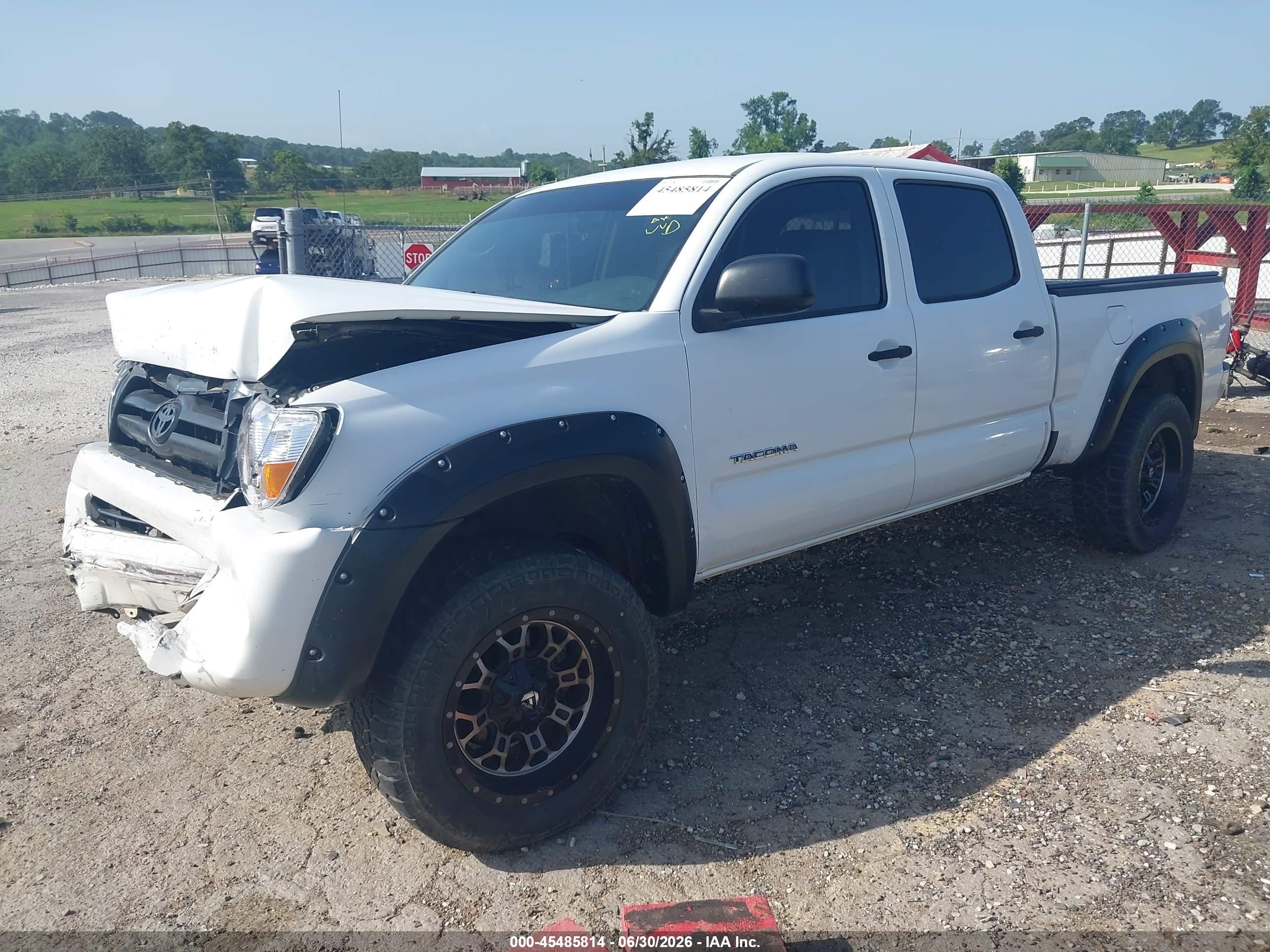 2007 Toyota Tacoma Base V6 White vin: 5TEMU52N87Z380453