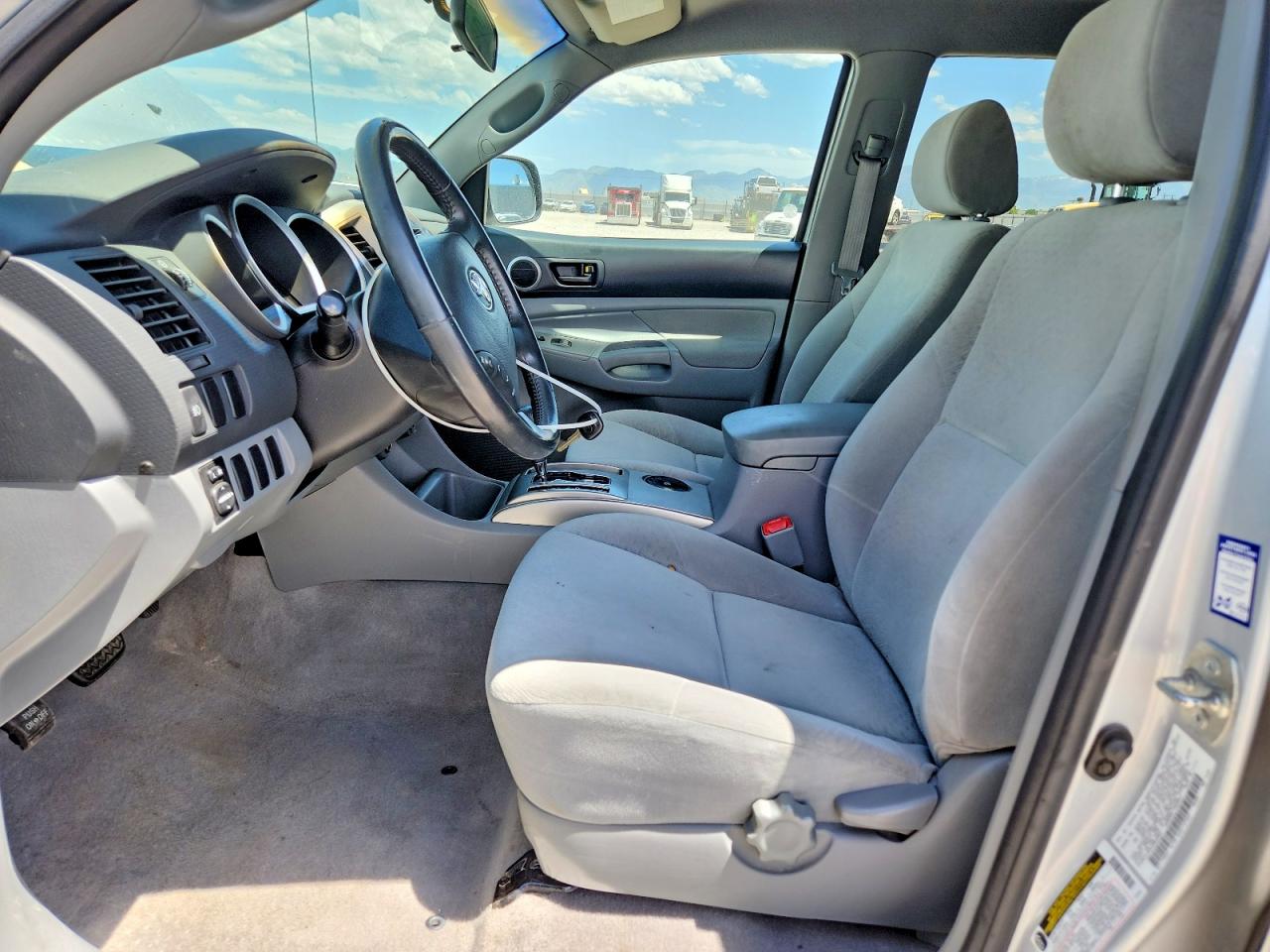 2005 Toyota Tacoma Double Cab Long Bed Silver vin: 5TEMU52N95Z084385