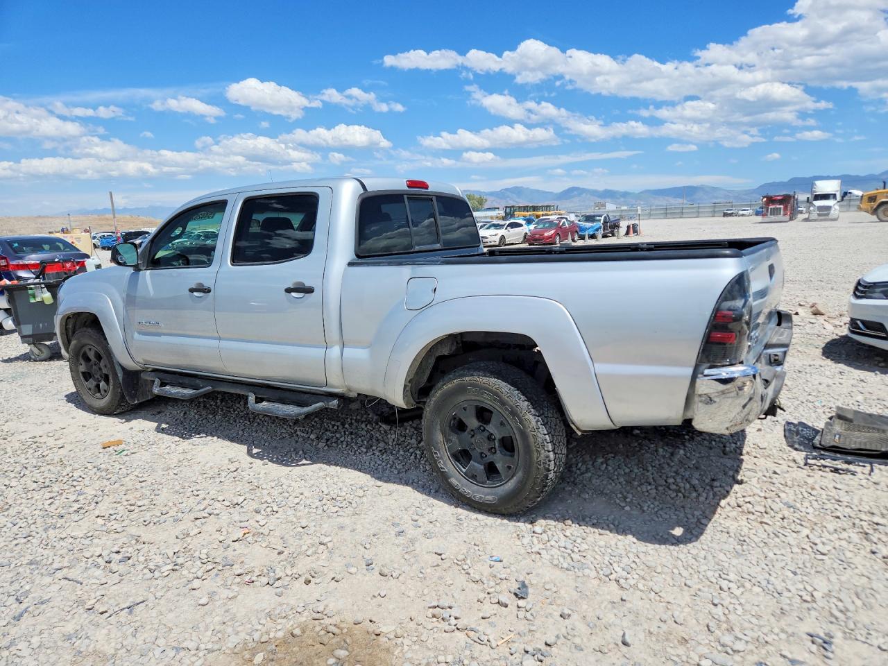 2005 Toyota Tacoma Double Cab Long Bed Silver vin: 5TEMU52N95Z084385