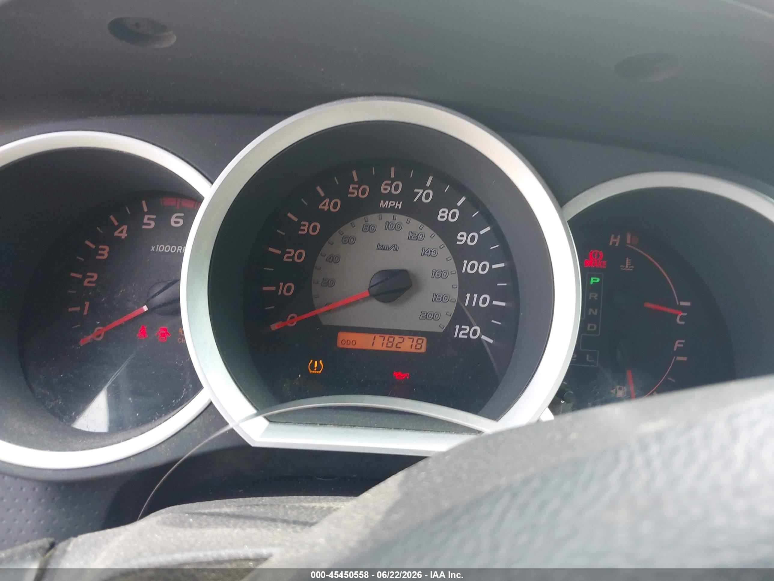 2006 Toyota Tacoma Base V6 Silver vin: 5TEMU52N96Z225358