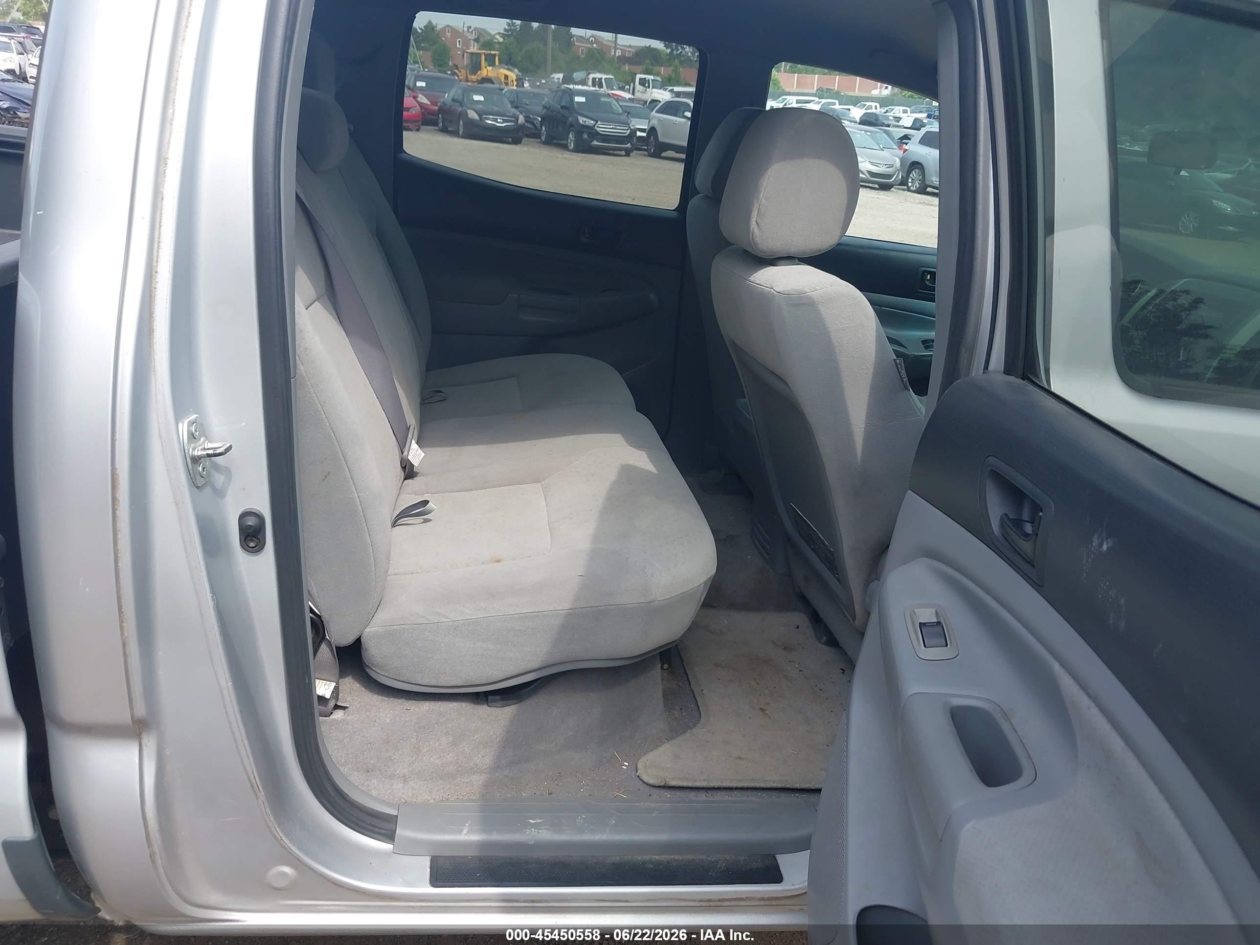 2006 Toyota Tacoma Base V6 Silver vin: 5TEMU52N96Z225358