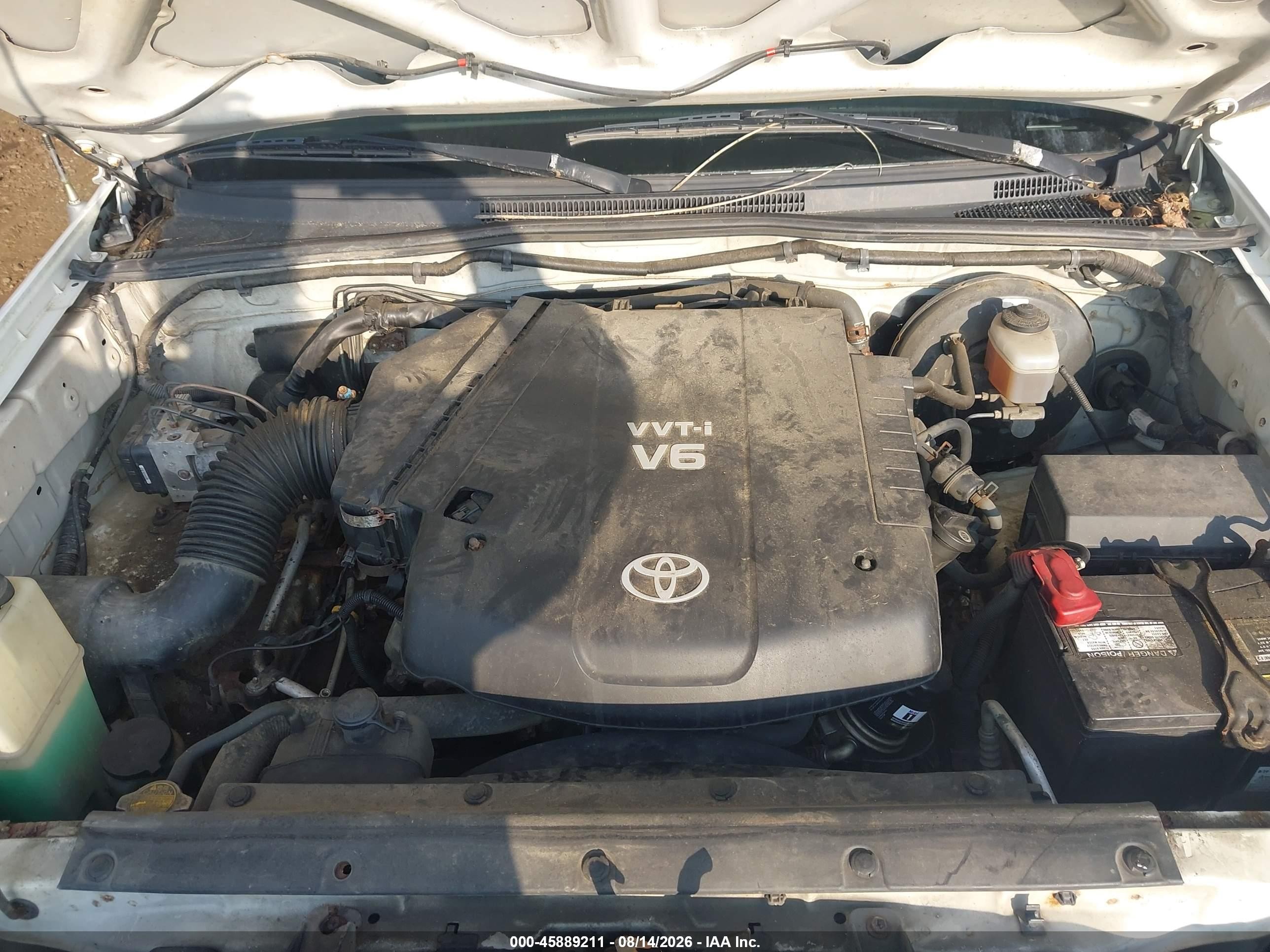 2008 Toyota Tacoma Base V6 White vin: 5TEMU52N98Z526957