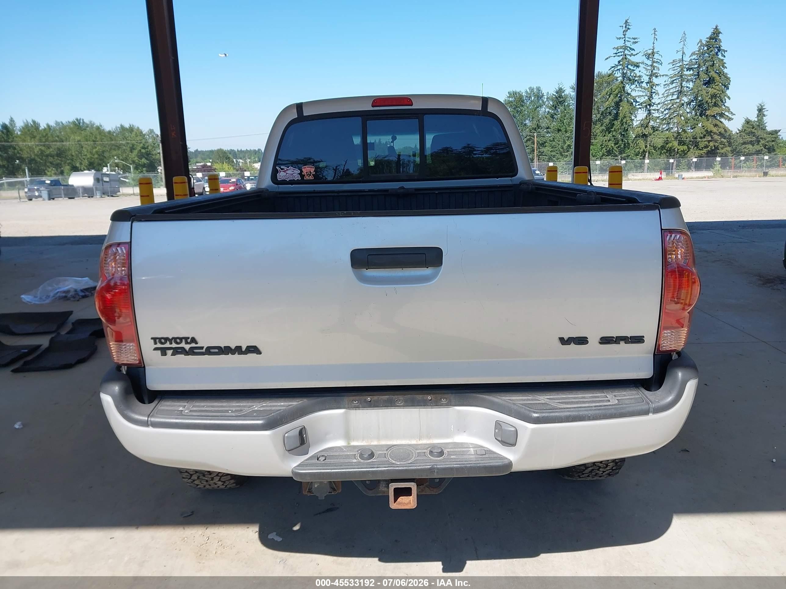 2006 Toyota Tacoma Base V6 Silver vin: 5TEMU52NX6Z147950