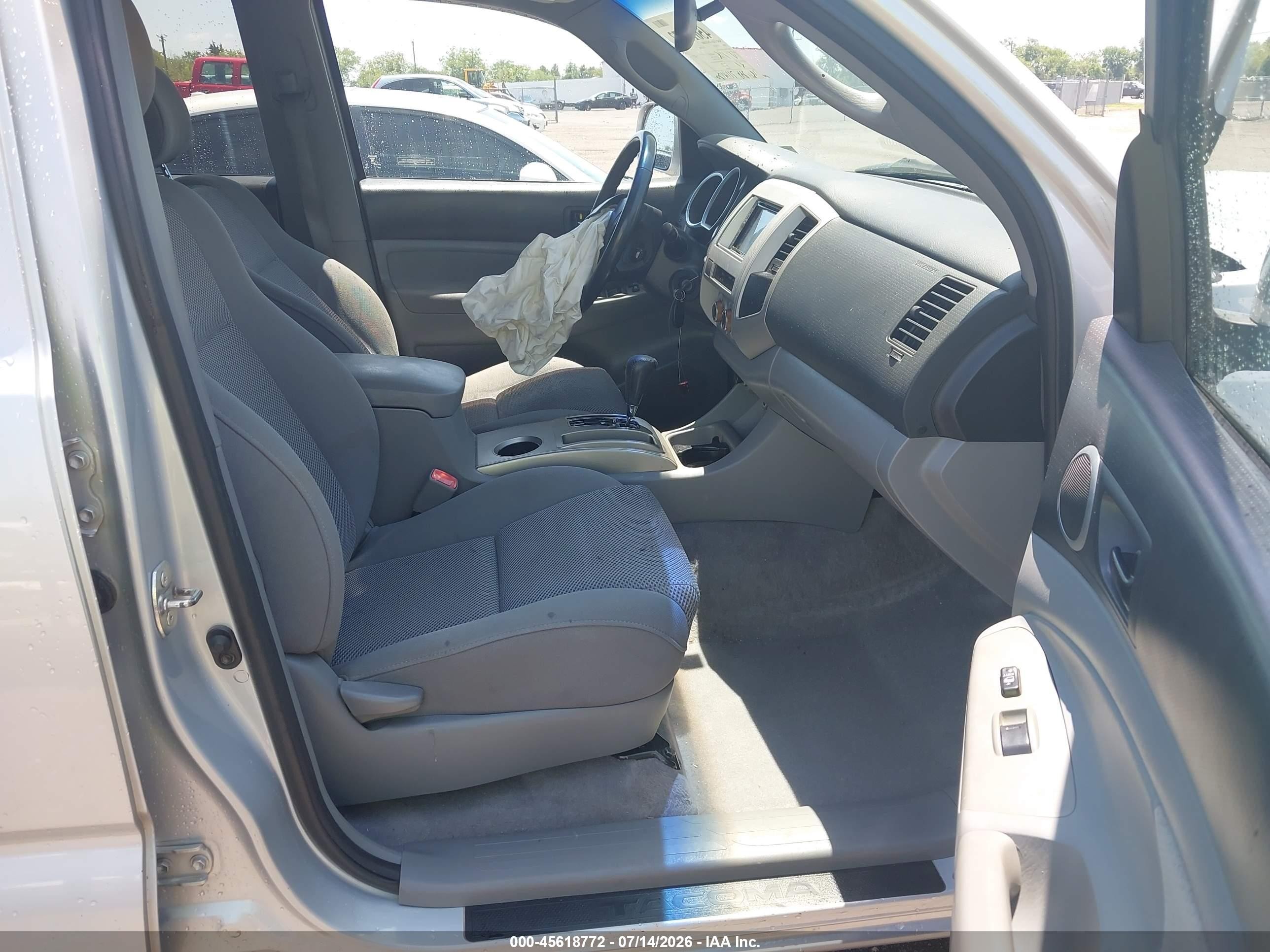 2006 Toyota Tacoma Base V6 Silver vin: 5TEMU52NX6Z201246