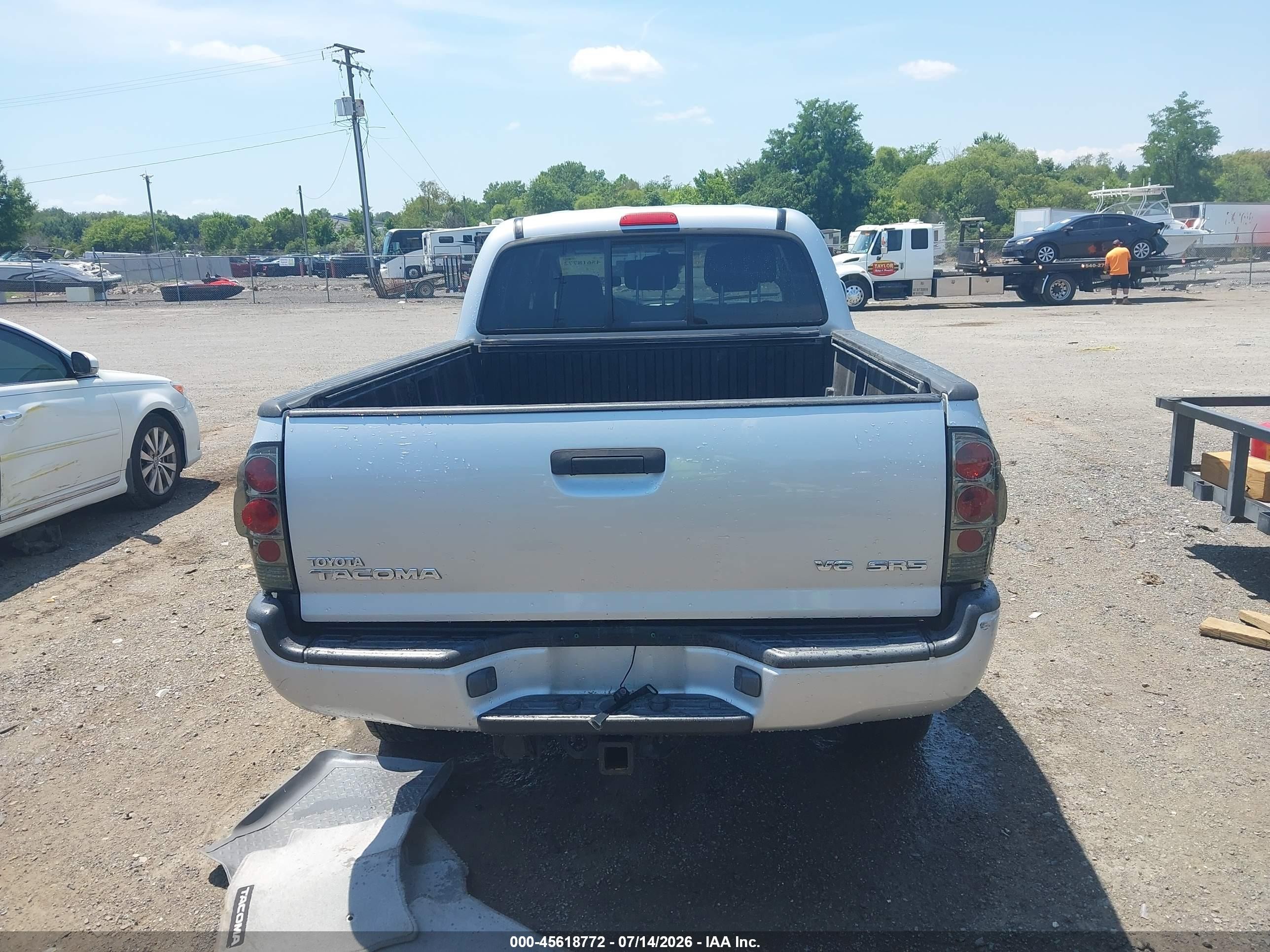 2006 Toyota Tacoma Base V6 Silver vin: 5TEMU52NX6Z201246