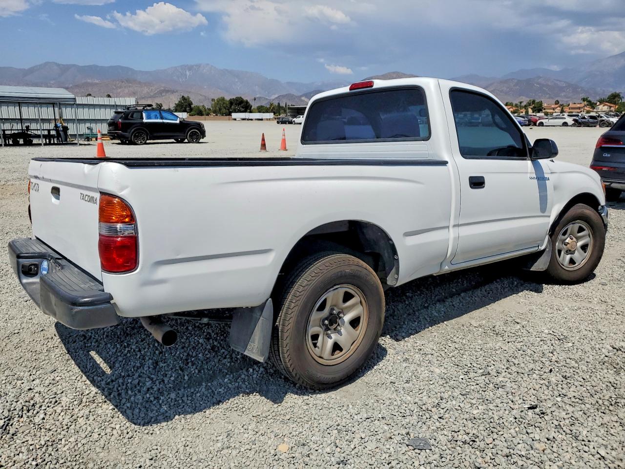 2002 Toyota Tacoma Base White vin: 5TENL42N02Z011709