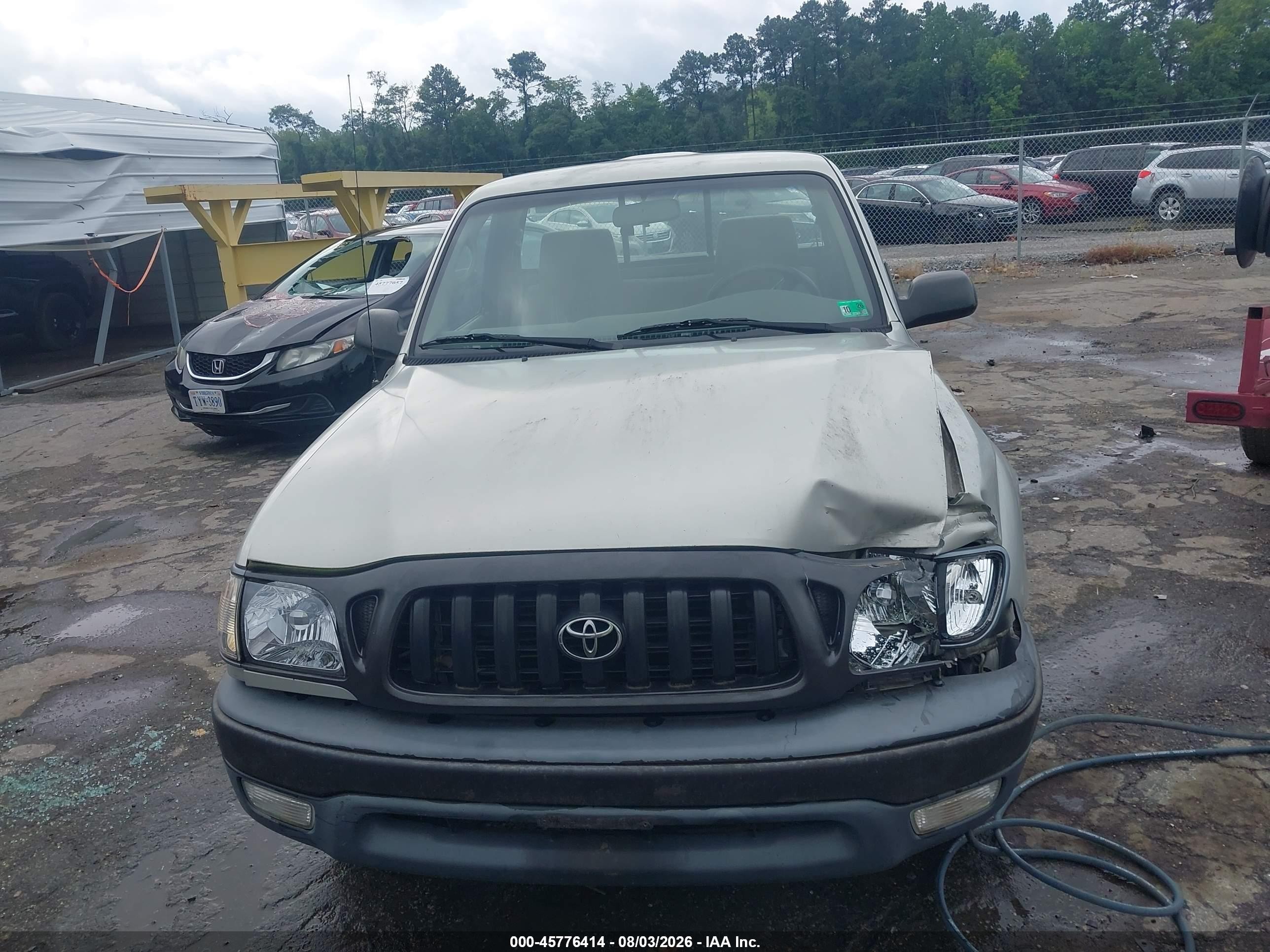 2001 Toyota Tacoma   Silver vin: 5TENL42N11Z835233