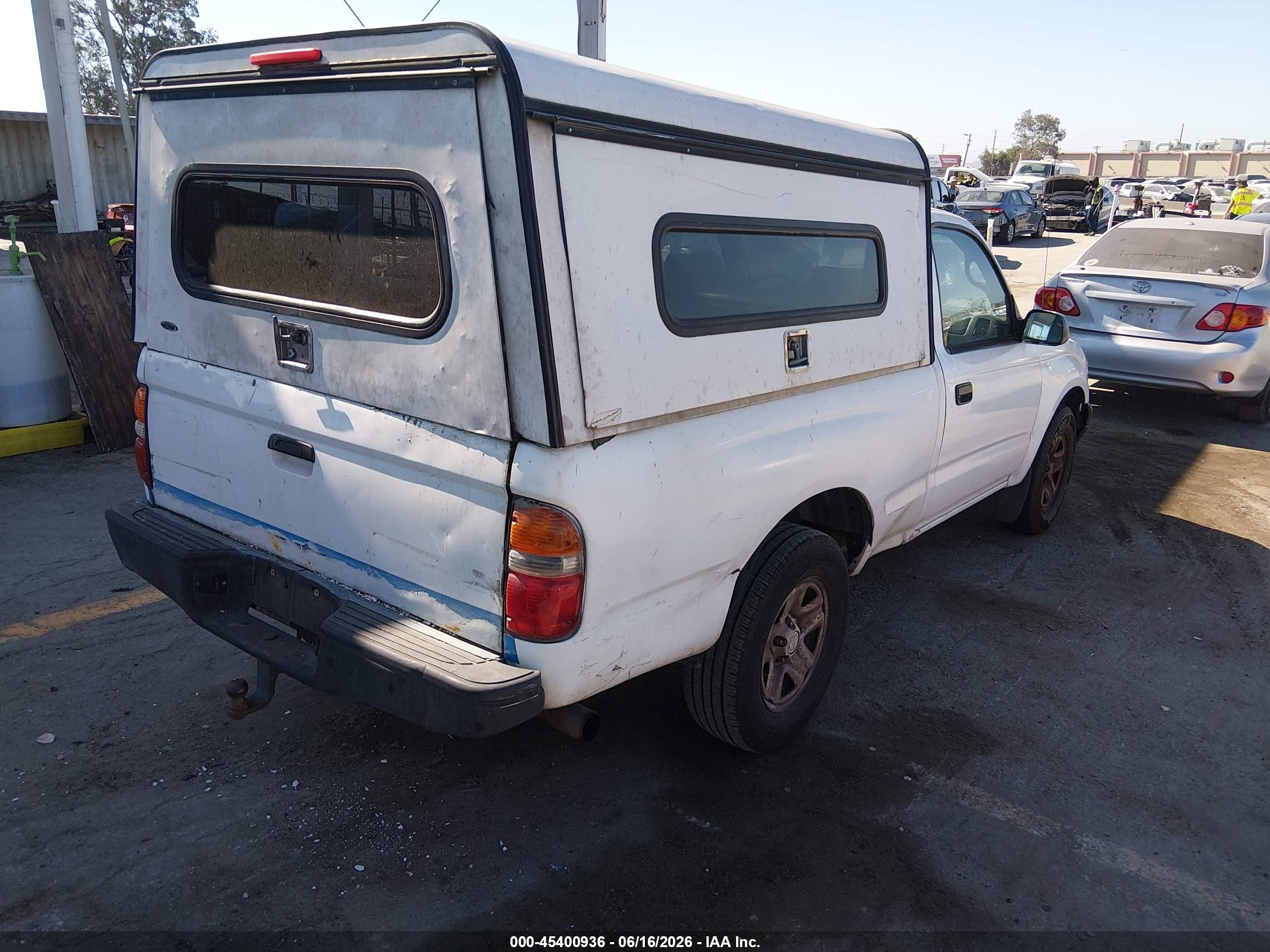 2002 Toyota Tacoma   White vin: 5TENL42N12Z039843