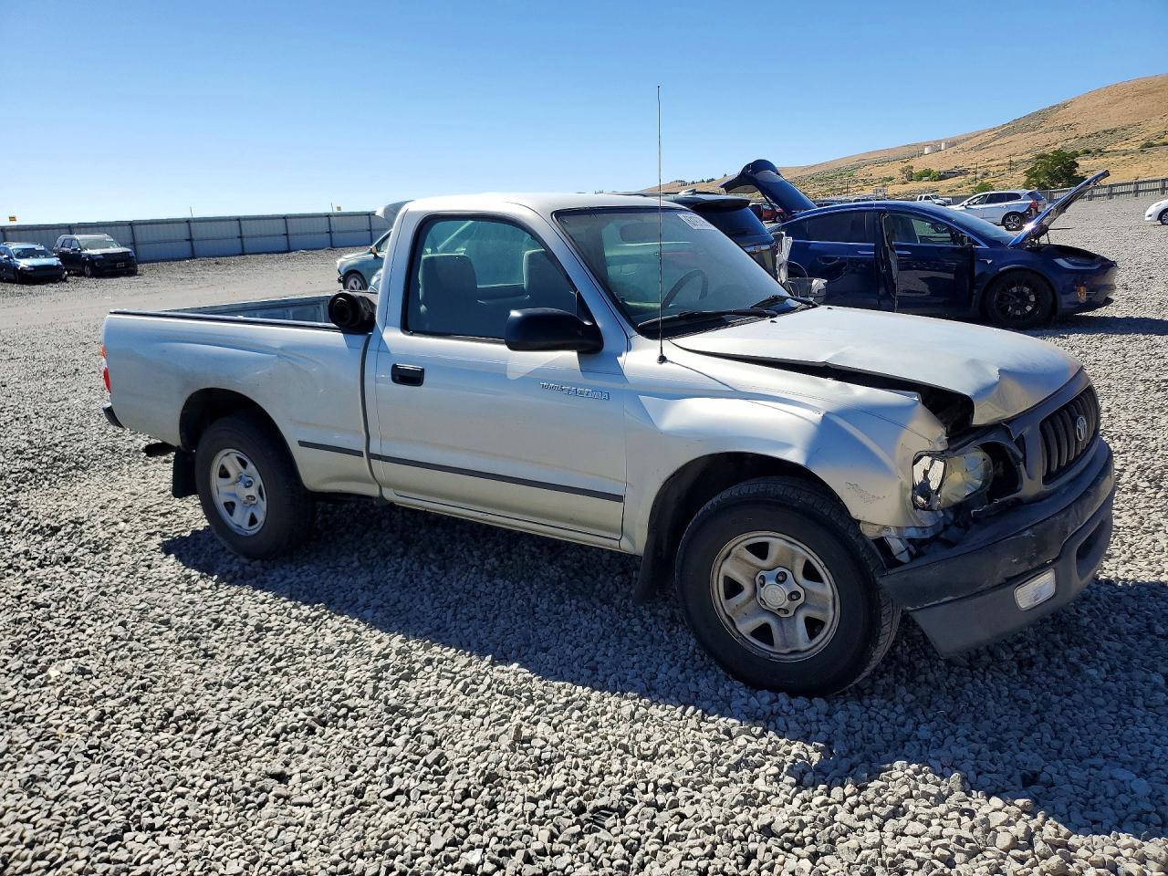 2004 Toyota Tacoma Base Silver vin: 5TENL42N14Z360879